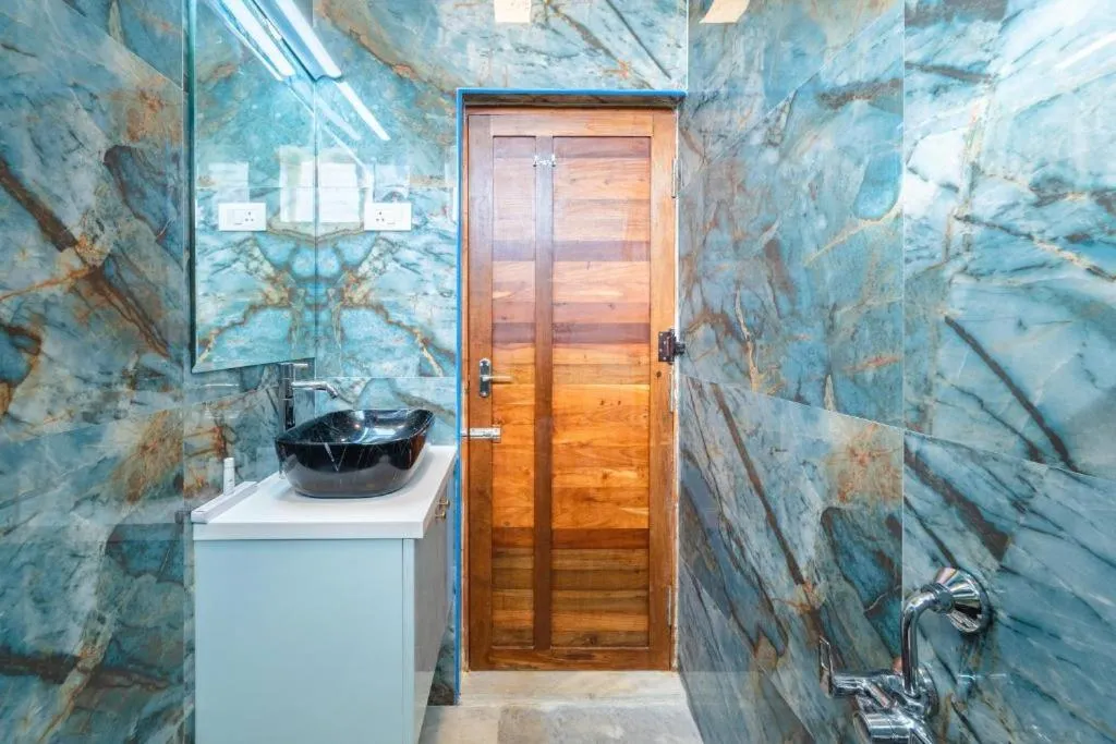 Shower in AR Phalazzo Resort and Banquets