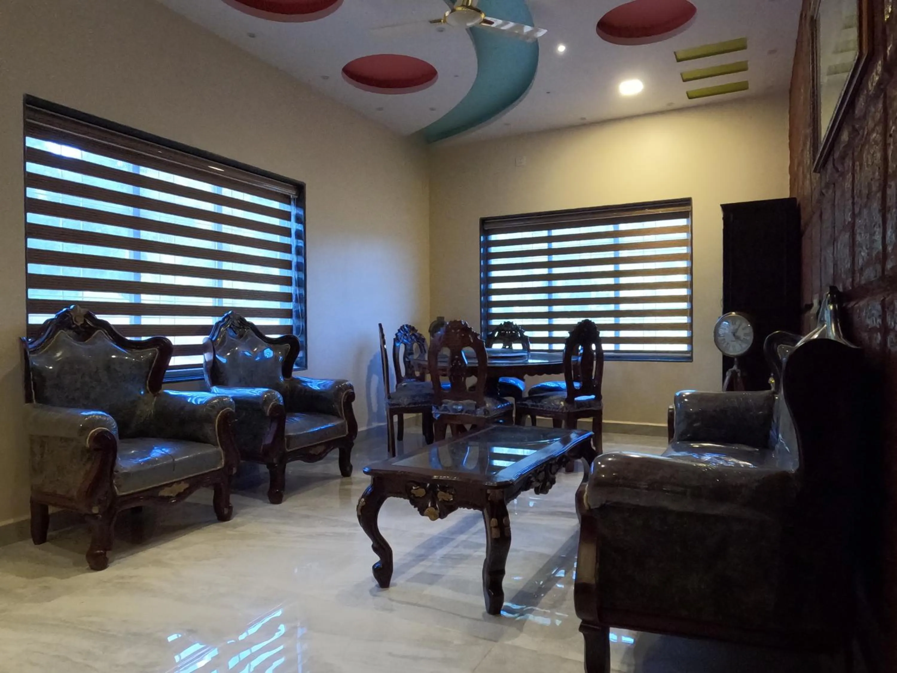 Restaurant/places to eat in Kokan Heritage Resort