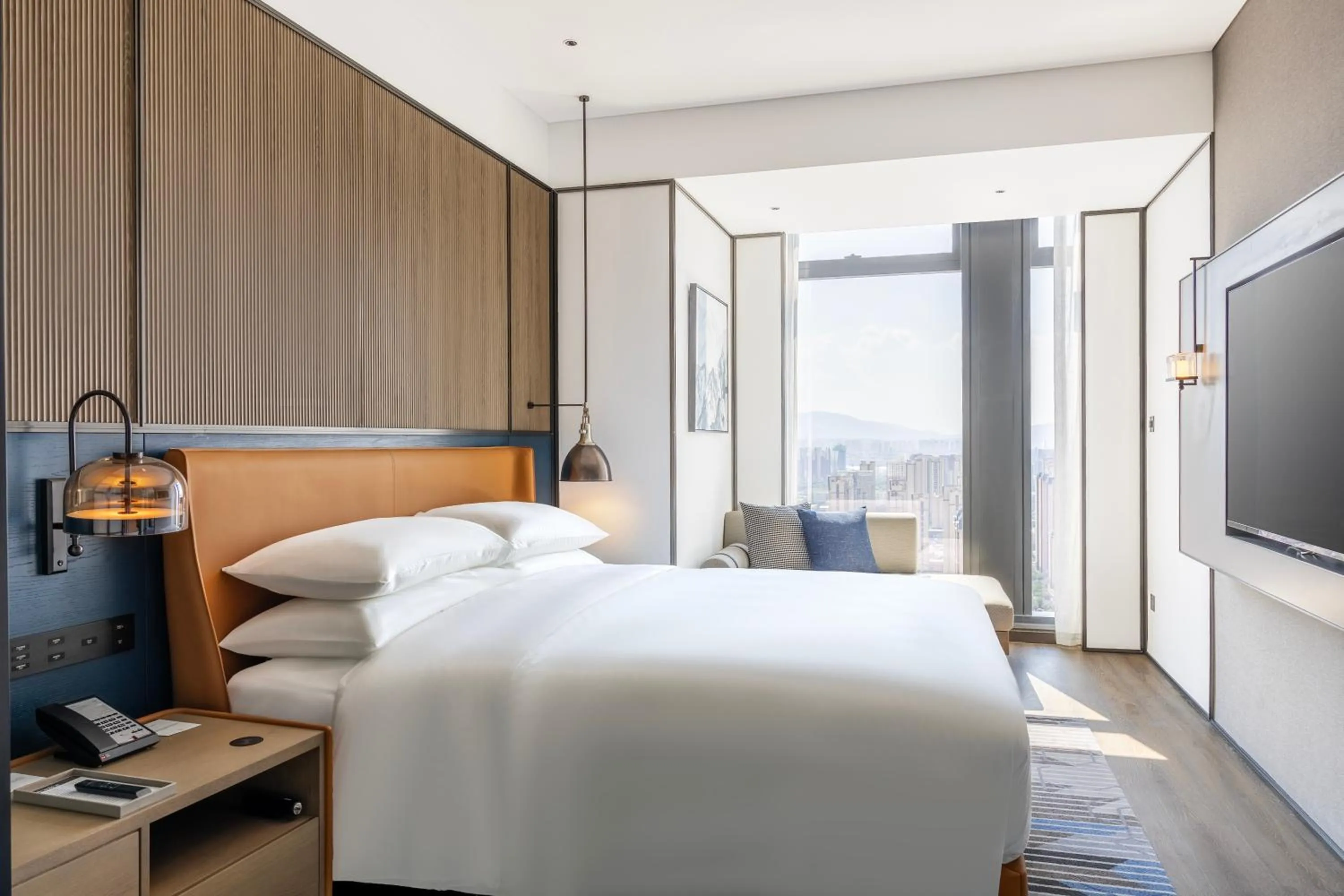 Property building, Bed in Sheraton Lanzhou Anning