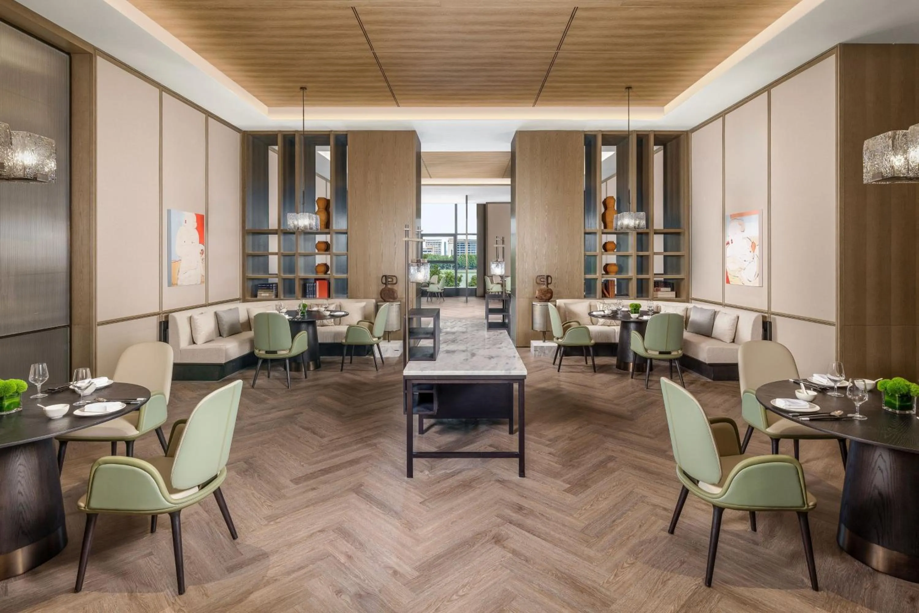 Restaurant/places to eat in Luoyang Marriott Hotel