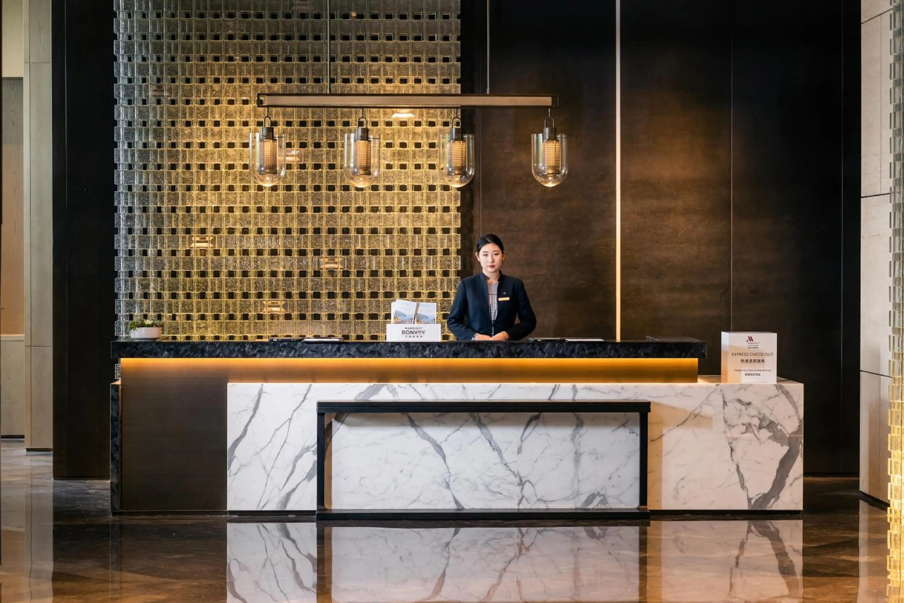 Lobby or reception in Luoyang Marriott Hotel