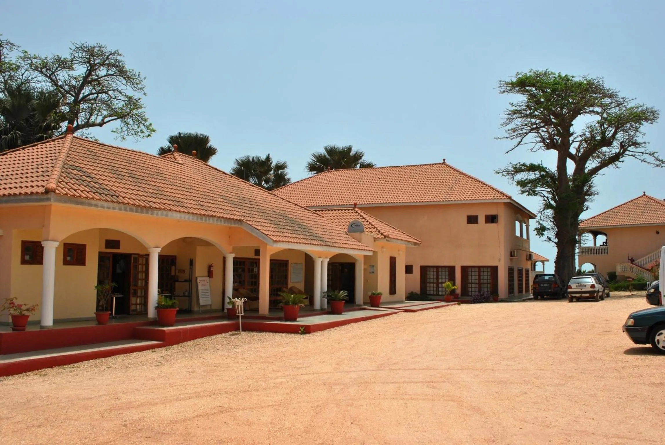 Facade/entrance in Lemon Creek Hotel Resort