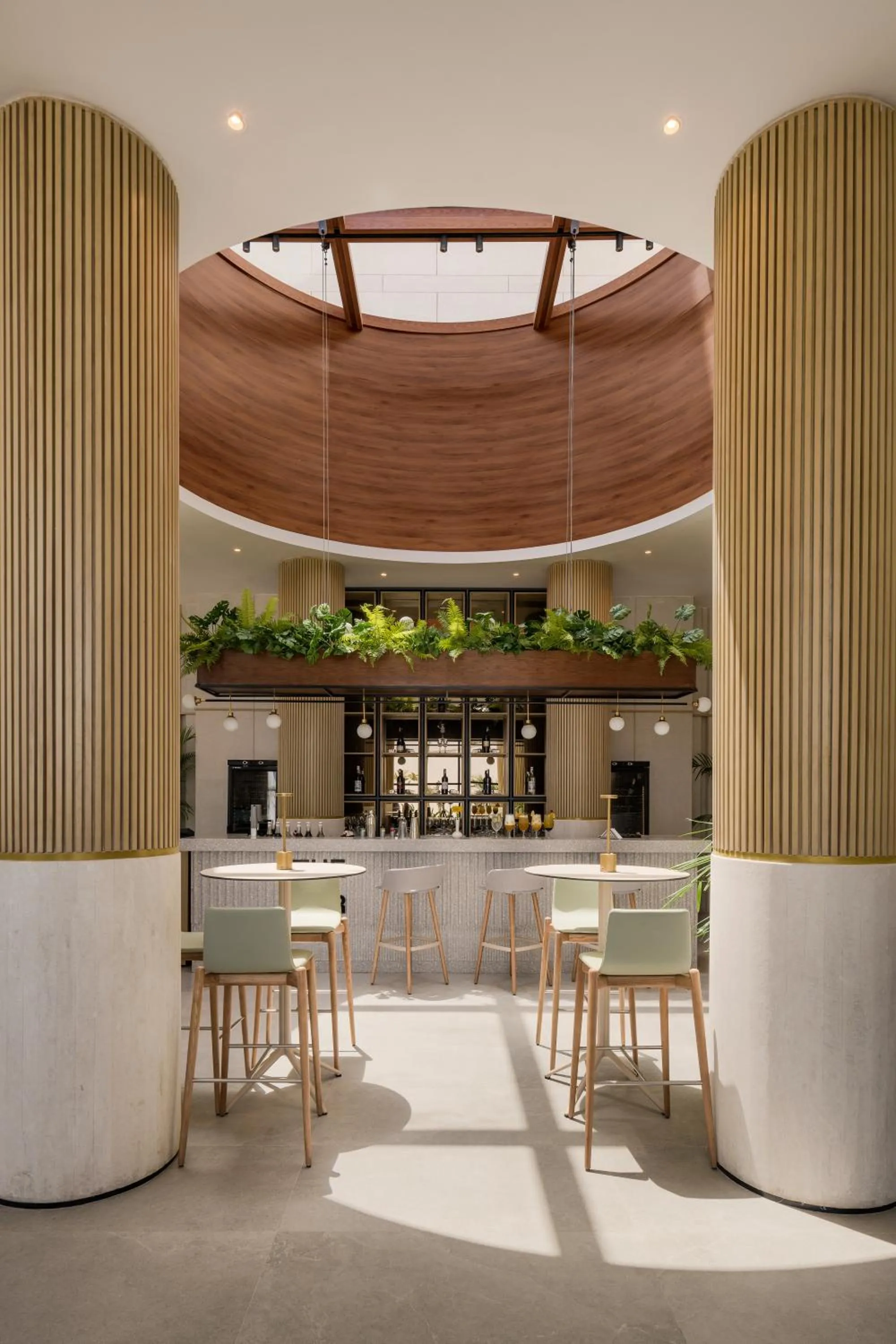 Restaurant/places to eat in The G Einbay Golf Resort