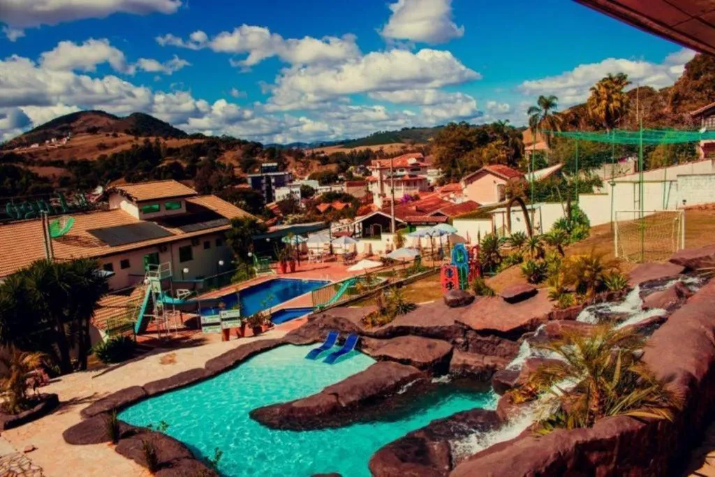 Pool view in Hotel Arlen 4