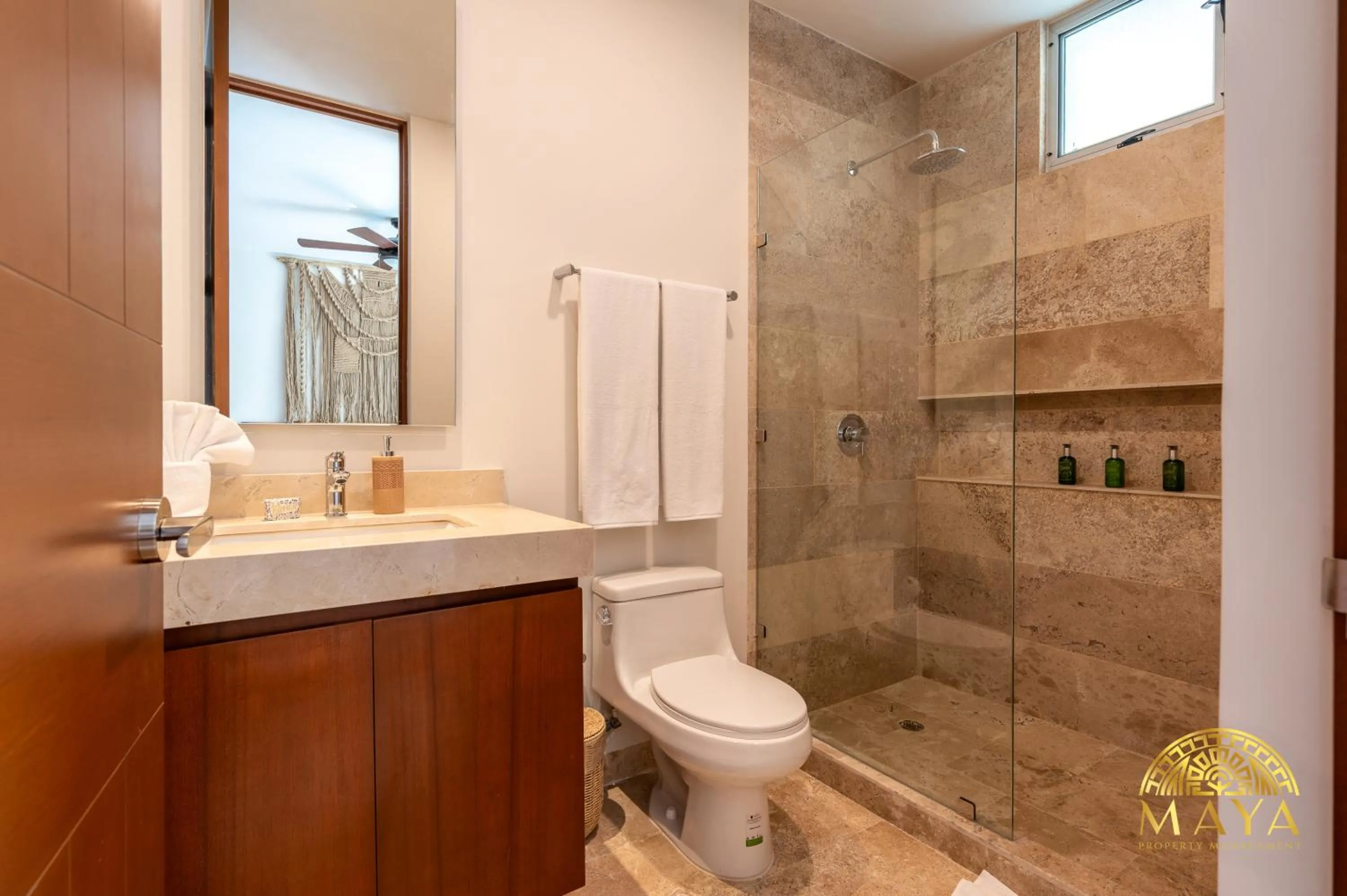 Shower in Nhoa Tulum Aparthotel by Maya PM