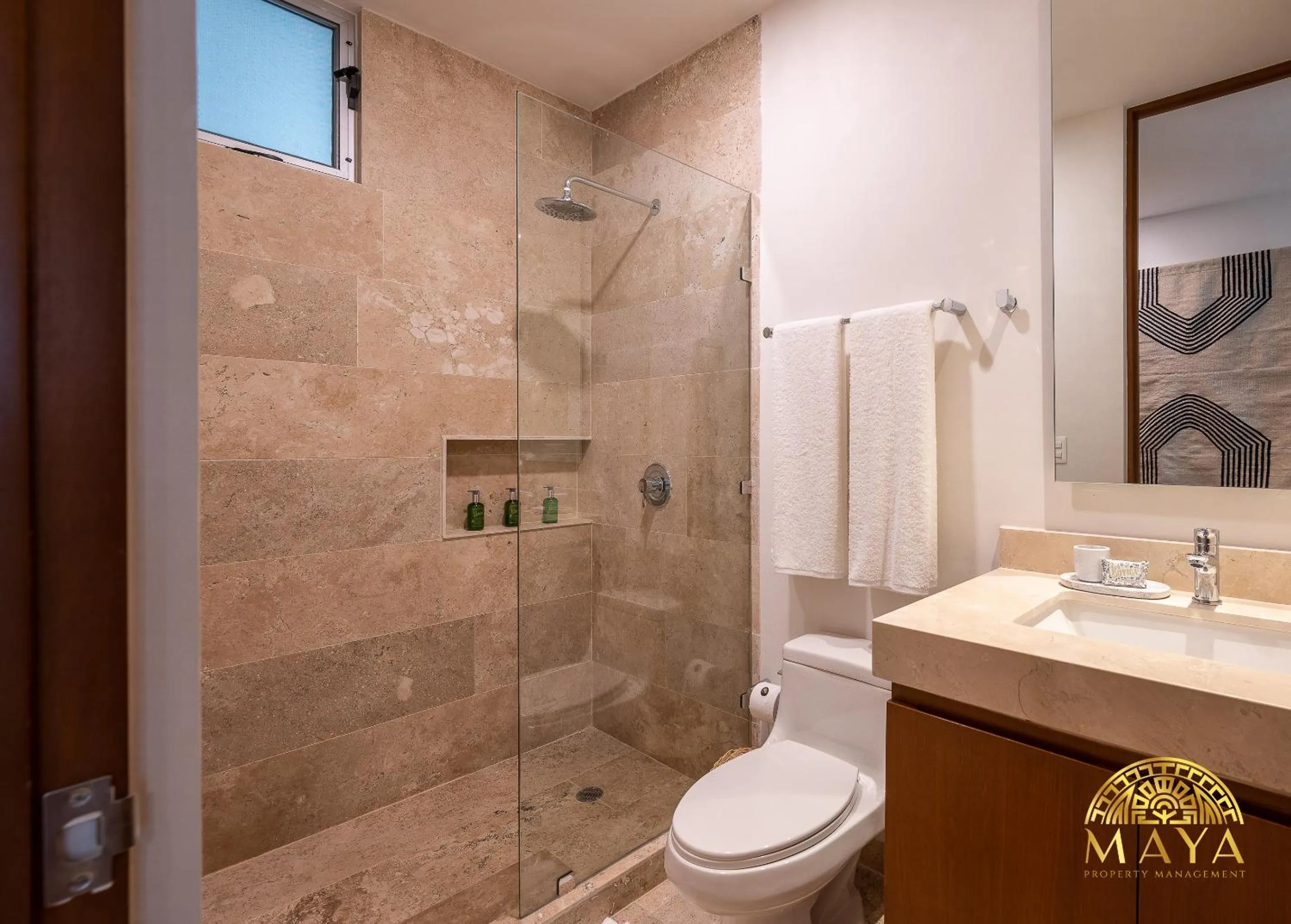 Shower in Nhoa Tulum Aparthotel by Maya PM