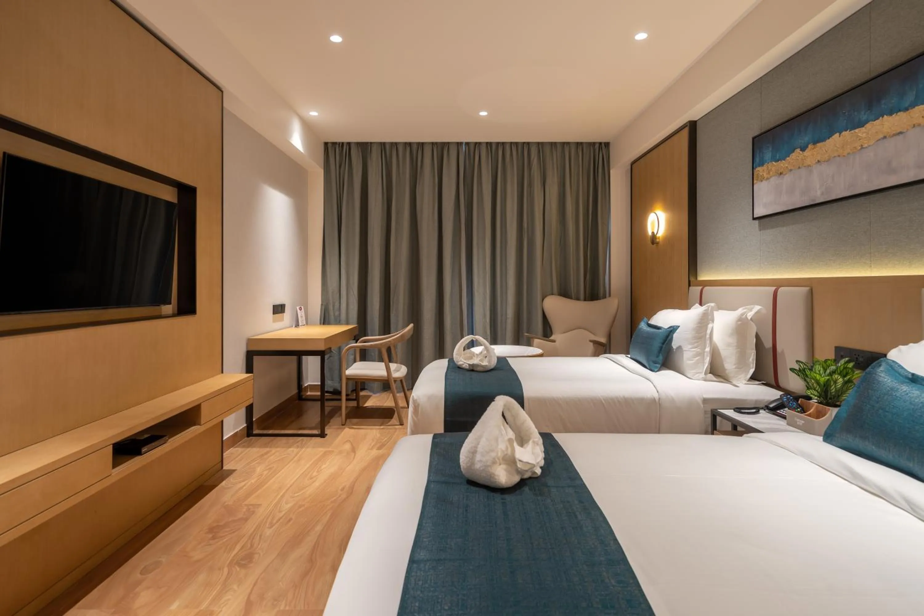 Bed in Copper Leaf Hotels, Tirunelveli