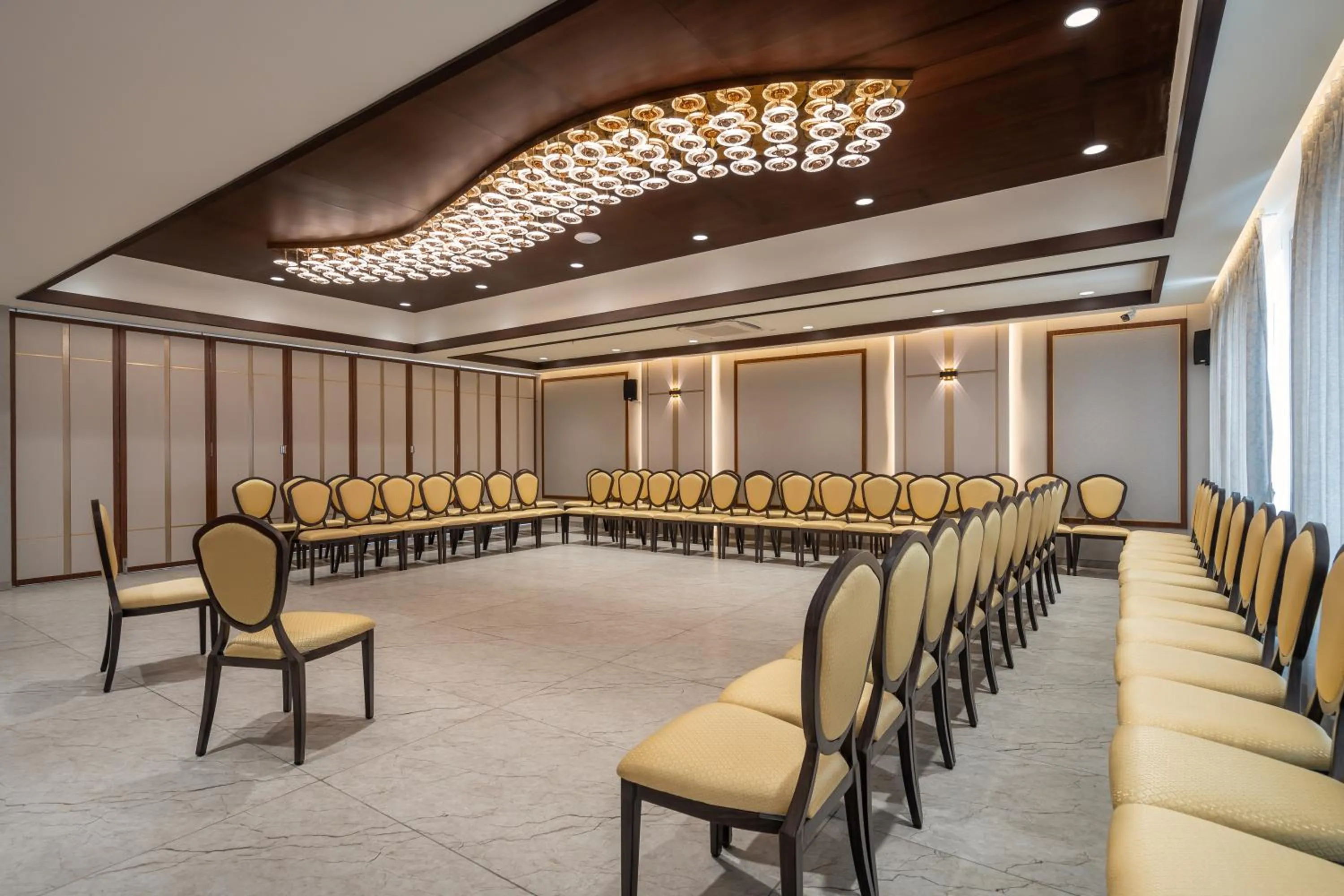 Banquet/Function facilities in Copper Leaf Hotels, Tirunelveli