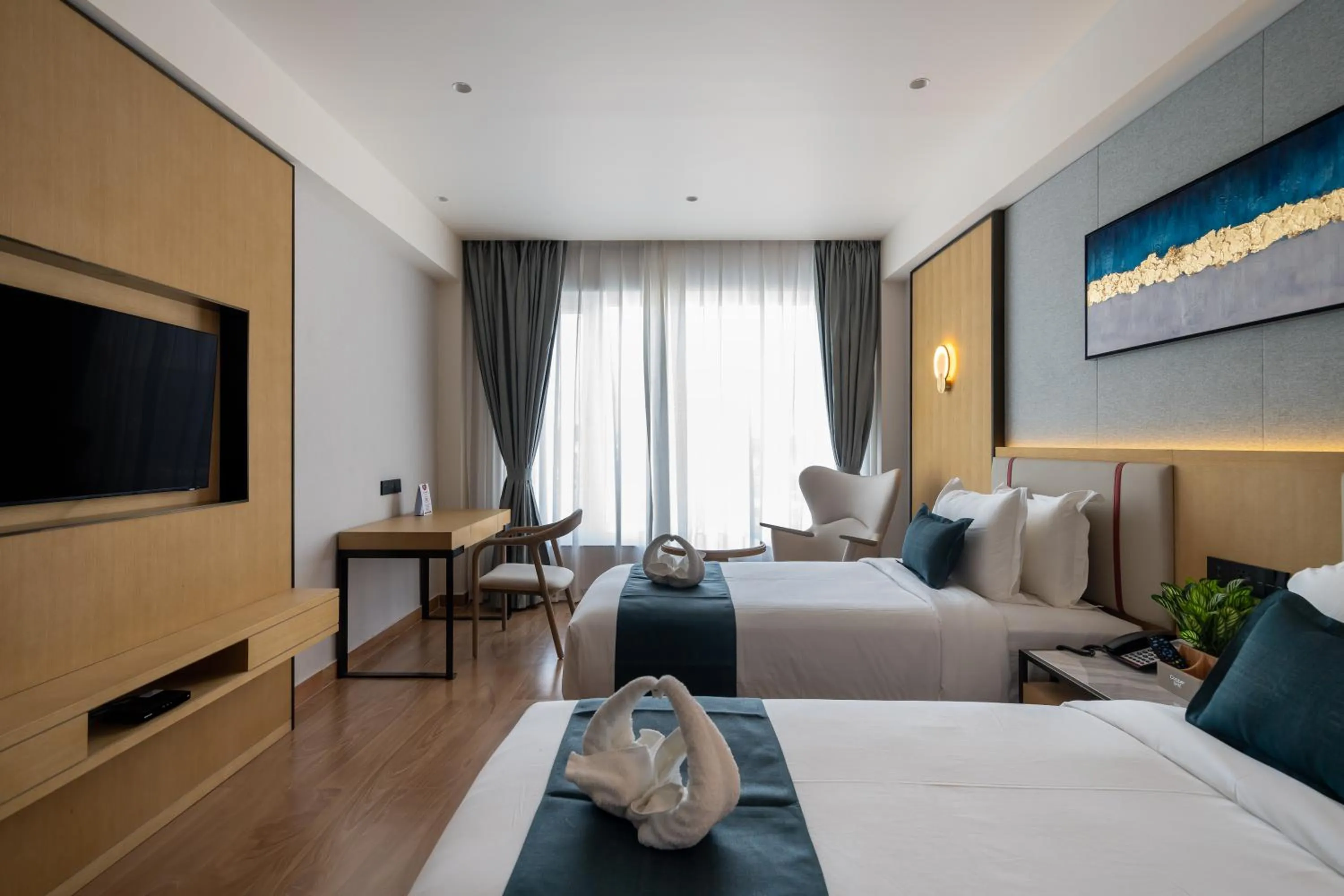 Bed in Copper Leaf Hotels, Tirunelveli