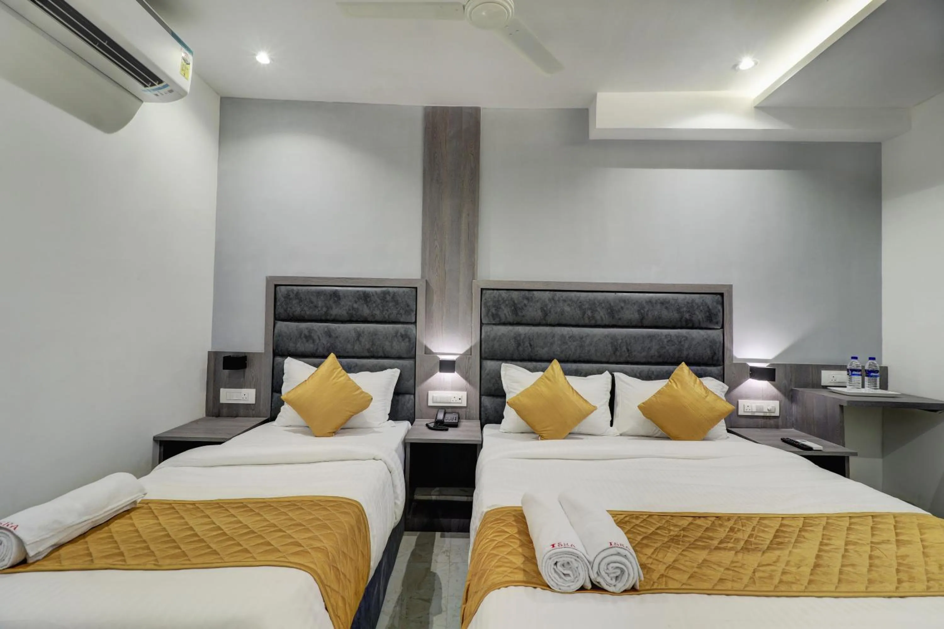 Bed in Hotel Isra International, BKC