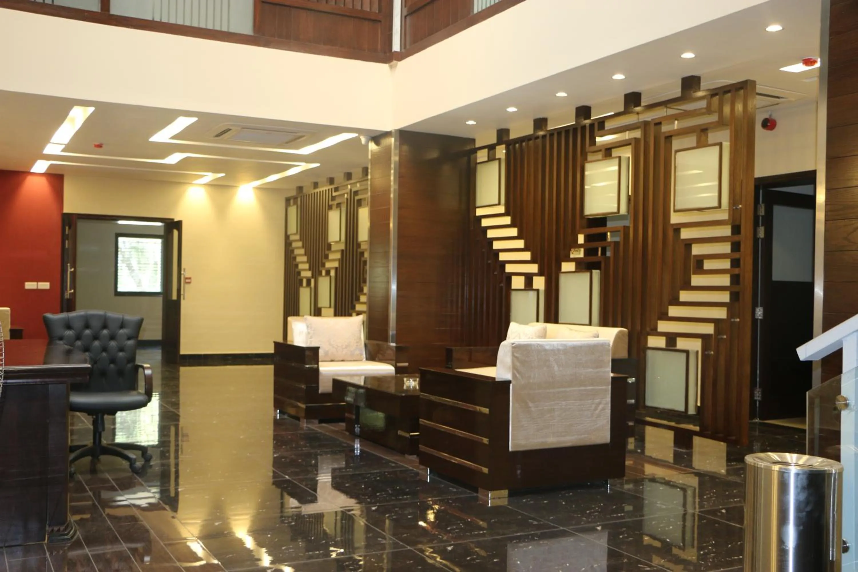 Lobby or reception in Royaute Luxury Suites and Hotel Gulberg Lahore