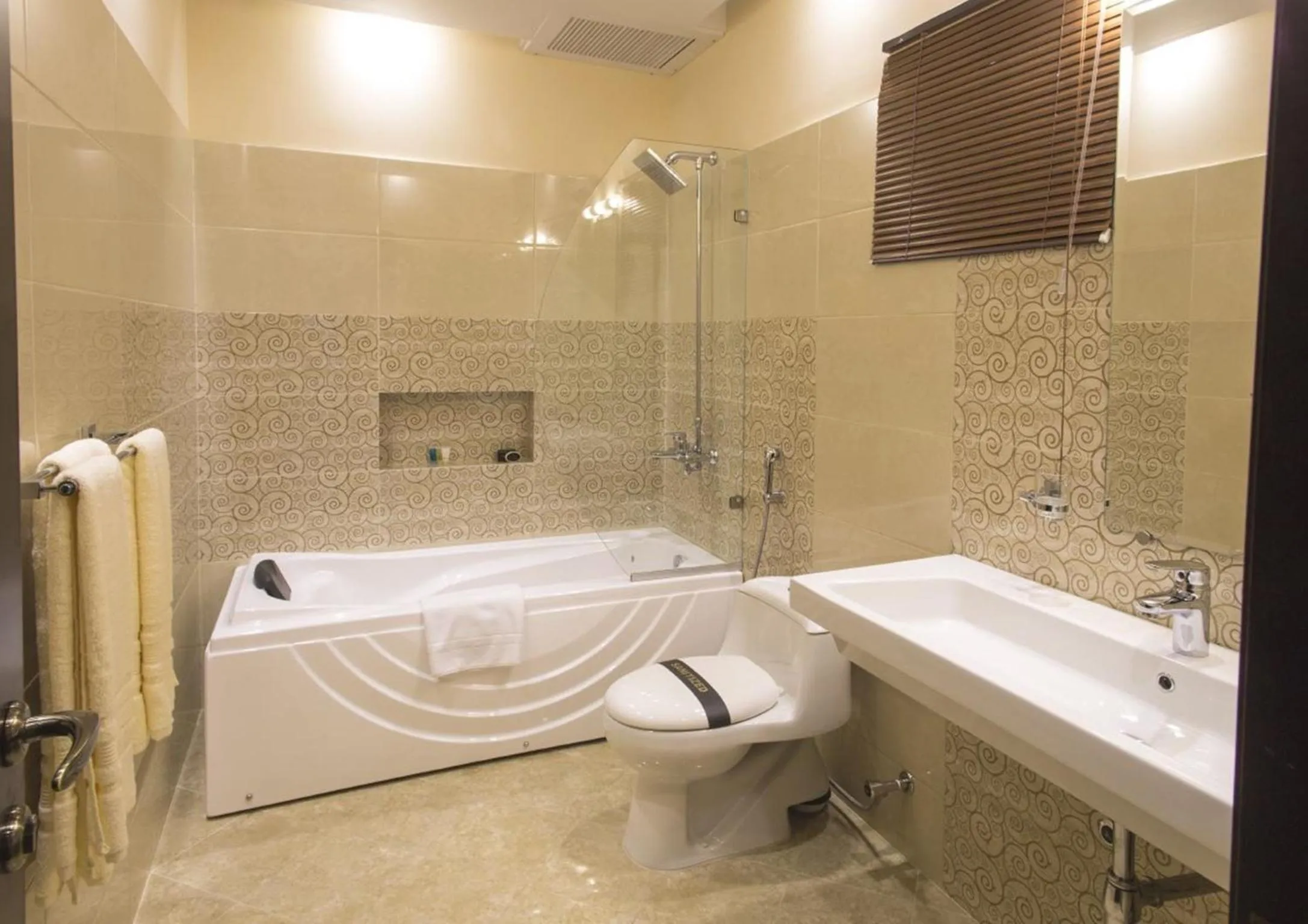 Shower in Royaute Luxury Suites and Hotel Gulberg Lahore
