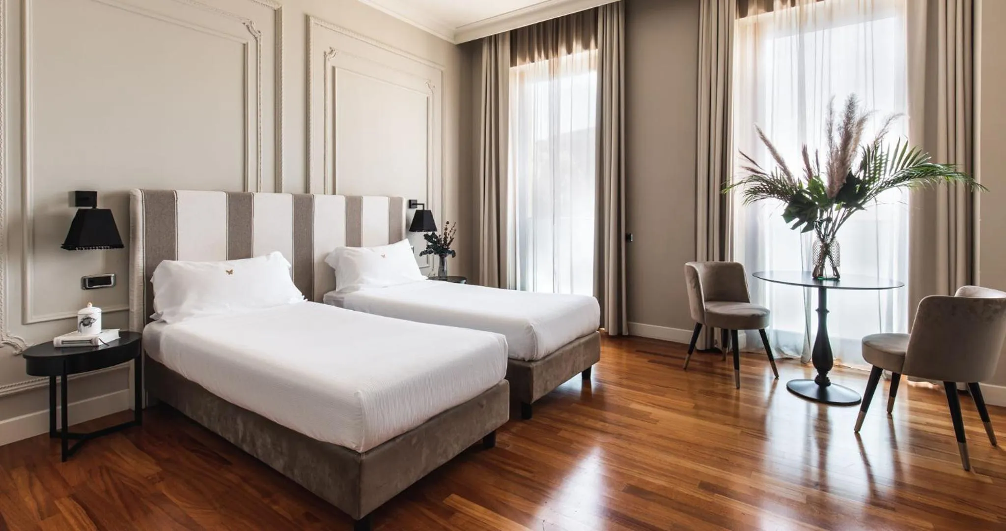 Photo of the whole room, Bed in SeePort Hotel