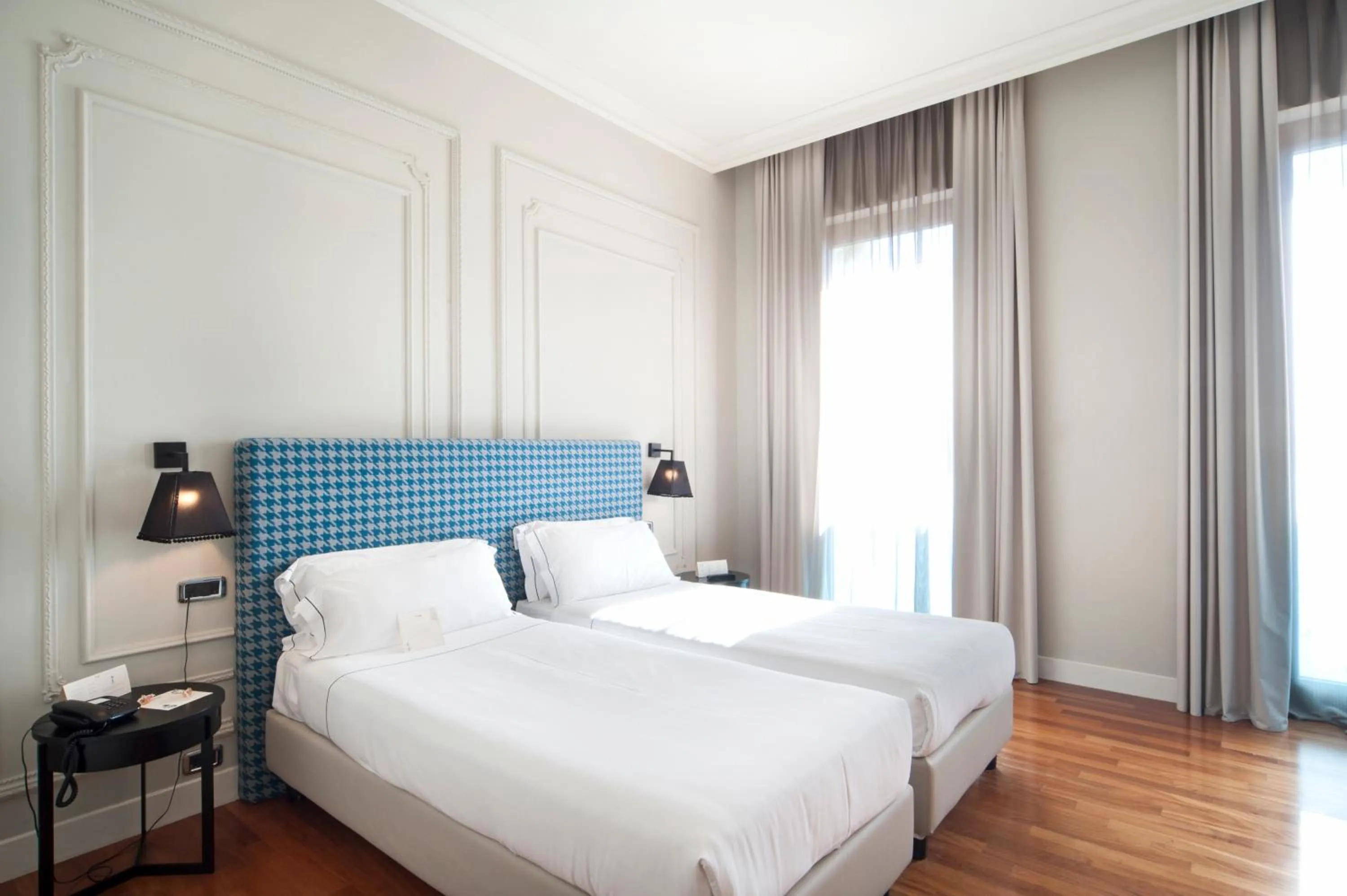 Photo of the whole room, Bed in SeePort Hotel