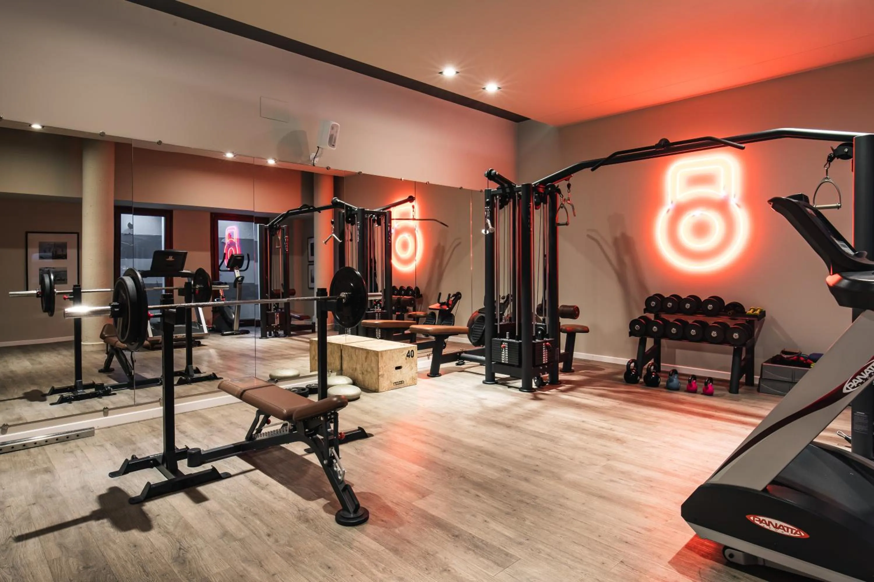 Fitness centre/facilities in SeePort Hotel