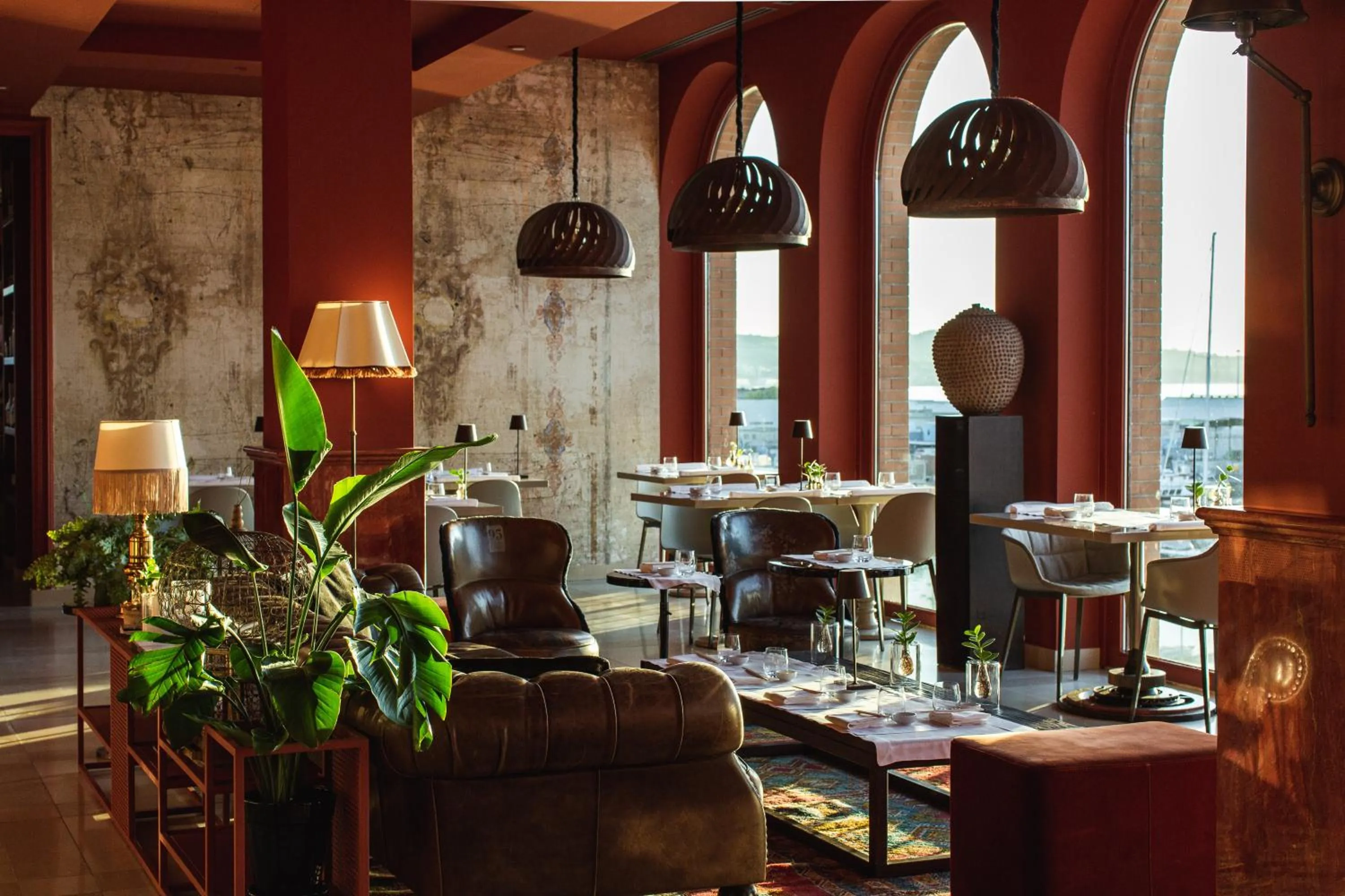 Restaurant/places to eat in SeePort Hotel