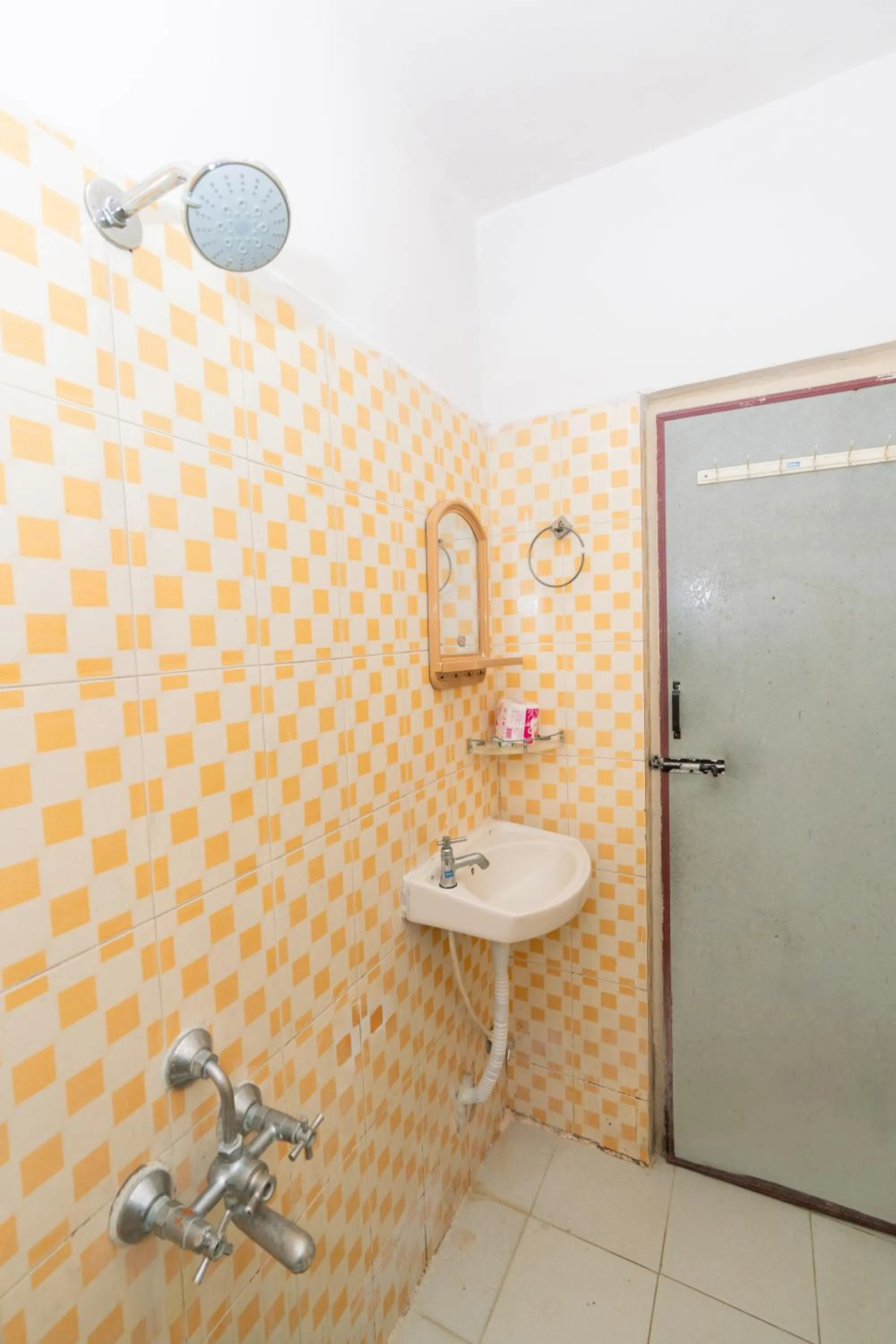 Shower in Hotel Natasha Regency Bangalore Airport