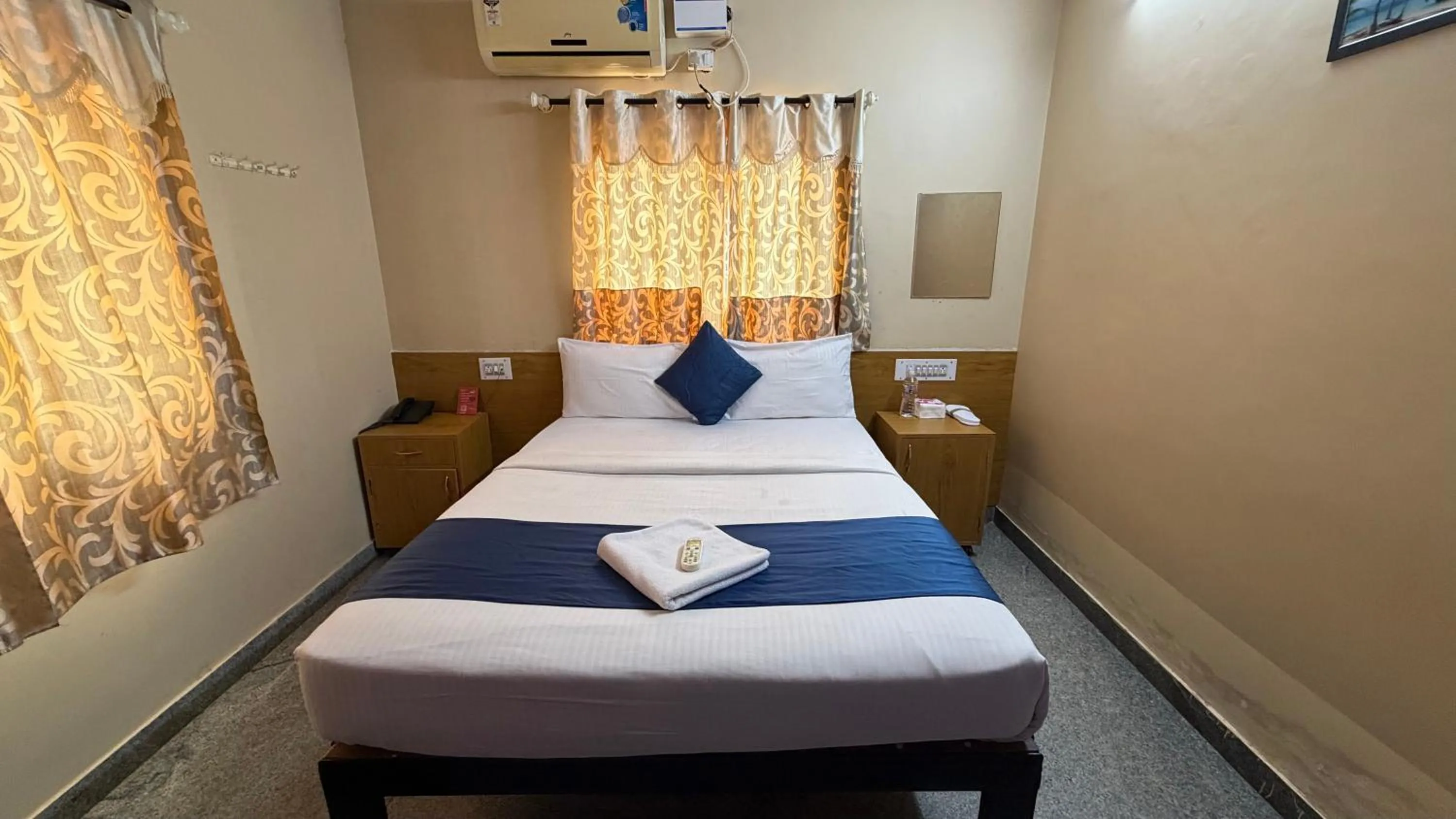 Bed in Hotel Natasha Regency Bangalore Airport