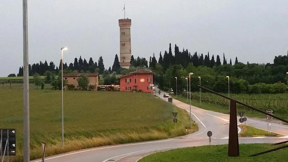 Property building in Albergo quatro pini