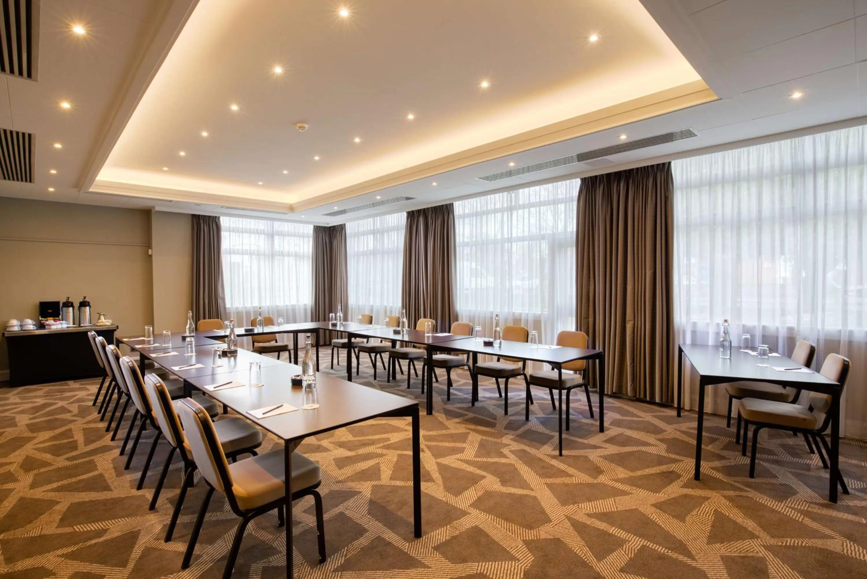Meeting/conference room in DoubleTree by Hilton London Ealing