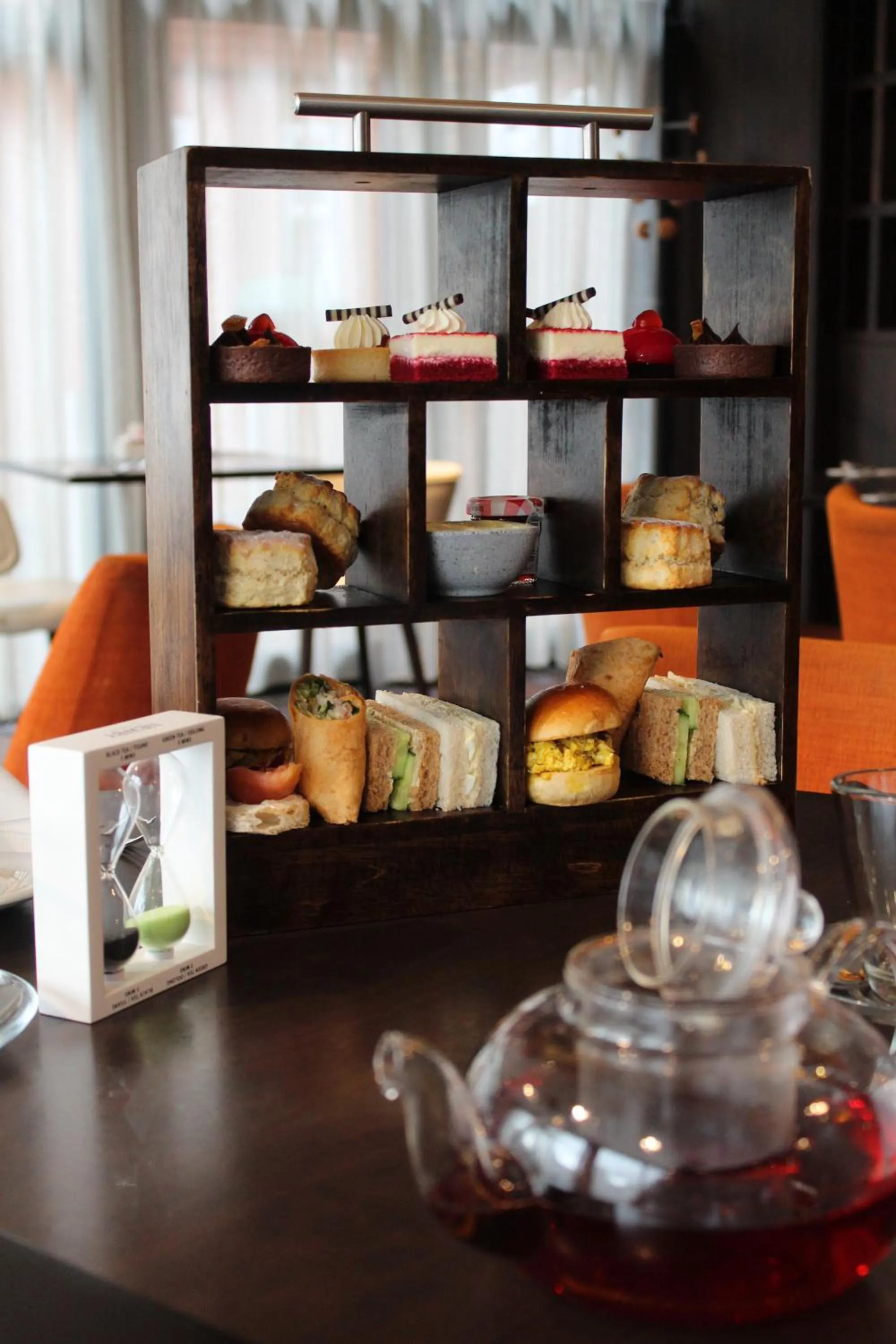 Restaurant/places to eat in DoubleTree by Hilton London Ealing