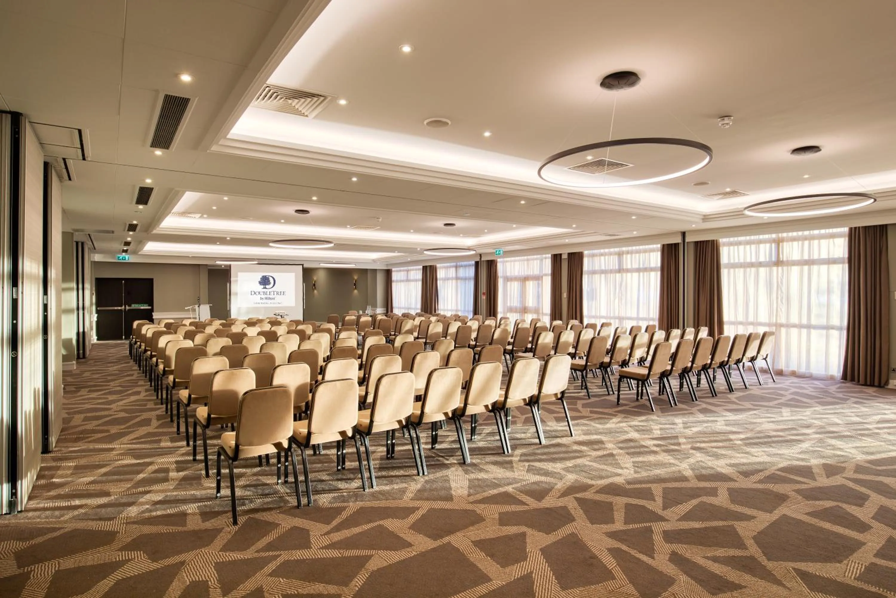Meeting/conference room in DoubleTree by Hilton London Ealing