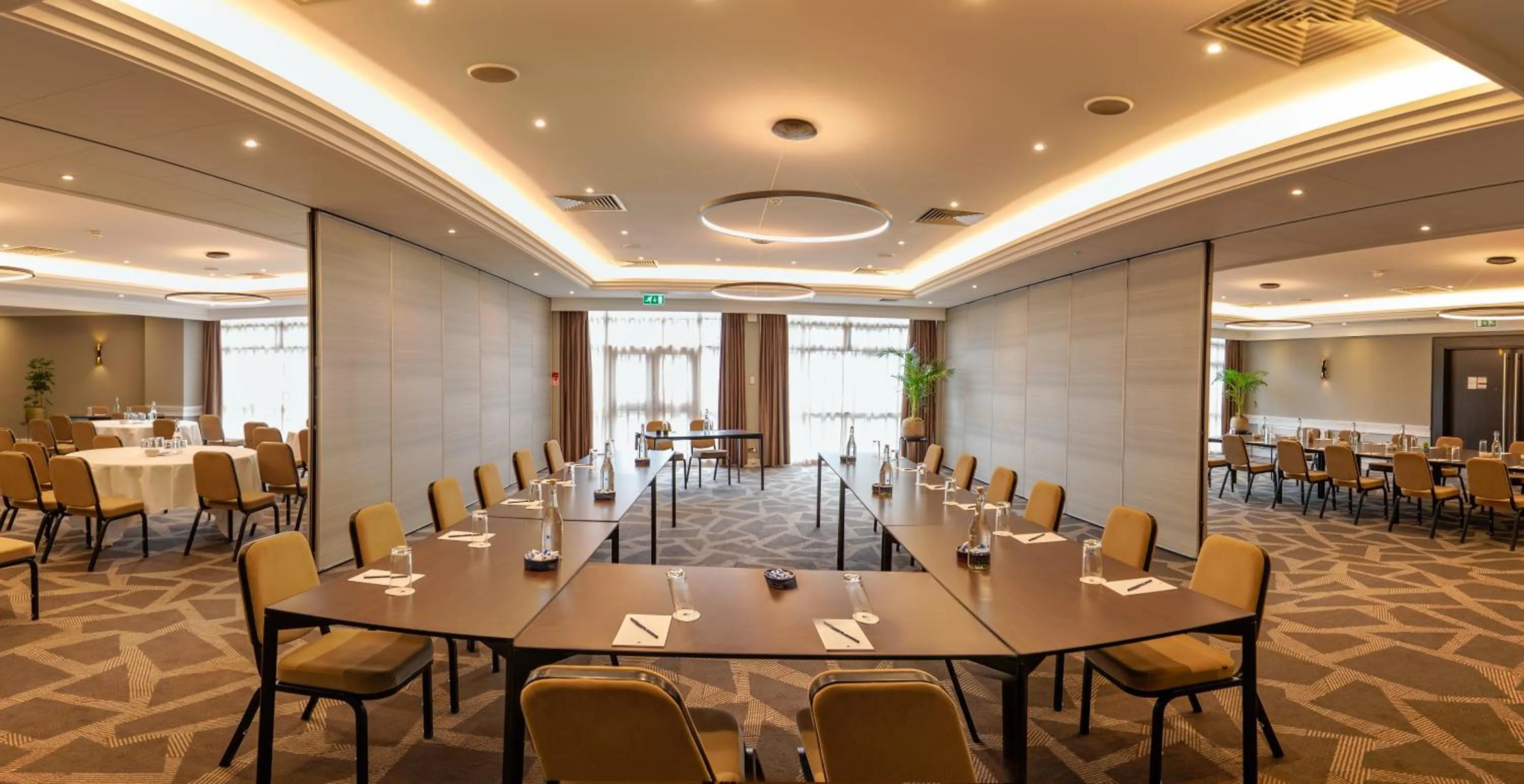 Meeting/conference room in DoubleTree by Hilton London Ealing
