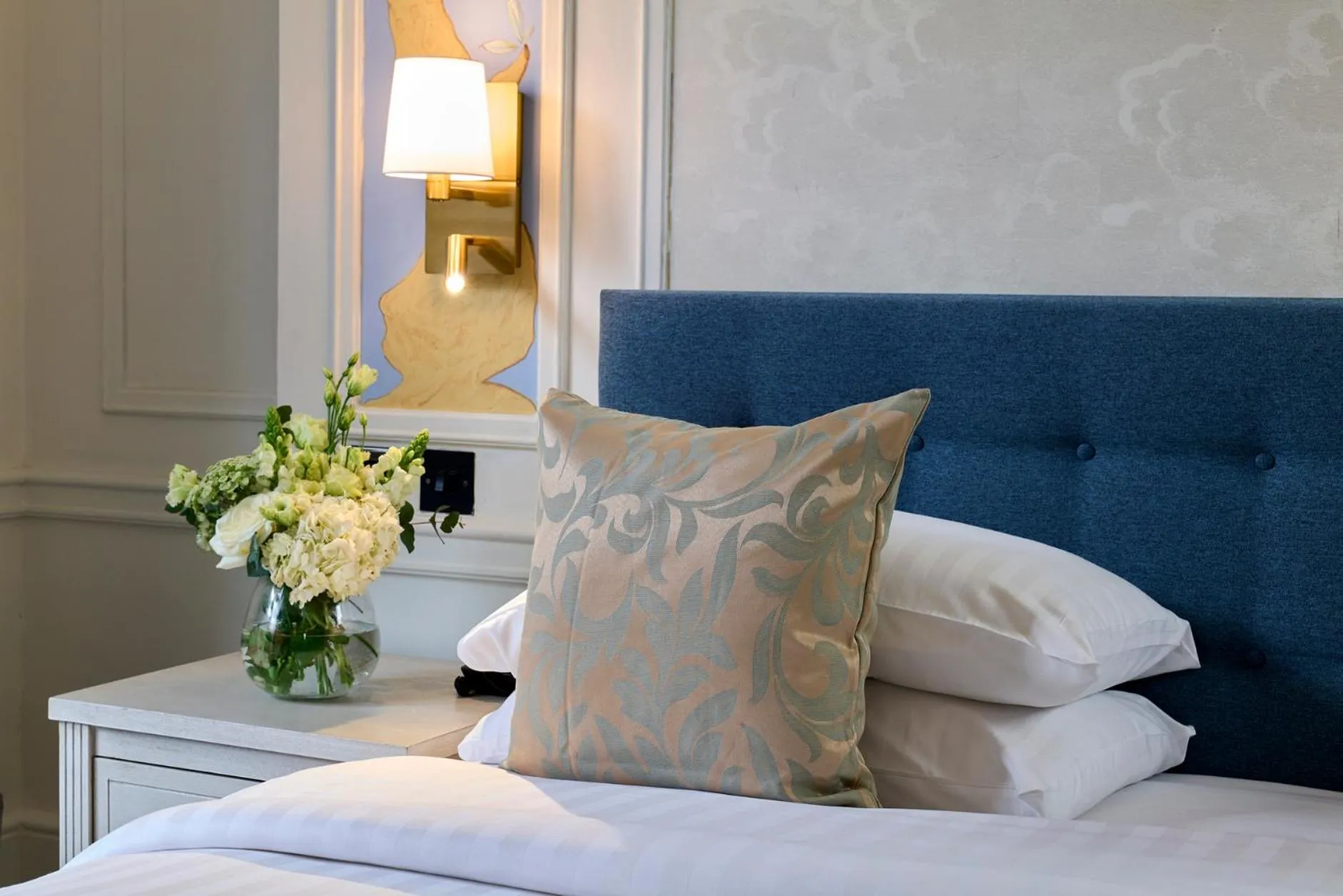 Bed in Sloane Square Hotel