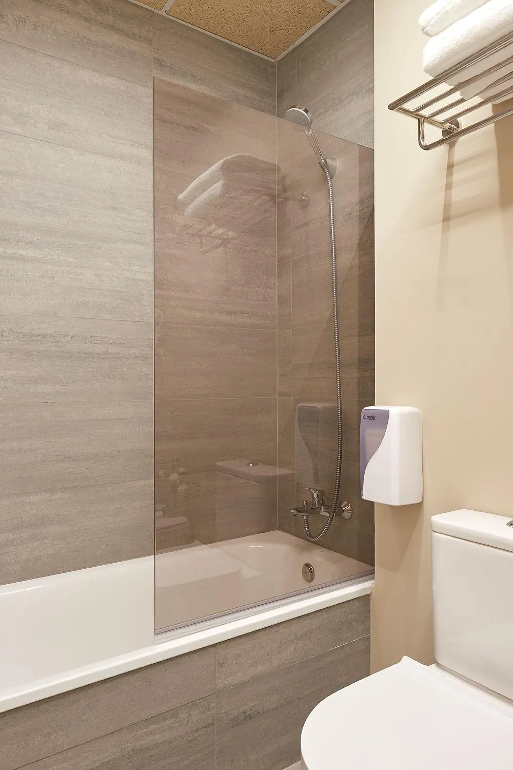 Bathroom in Hotel Sukha