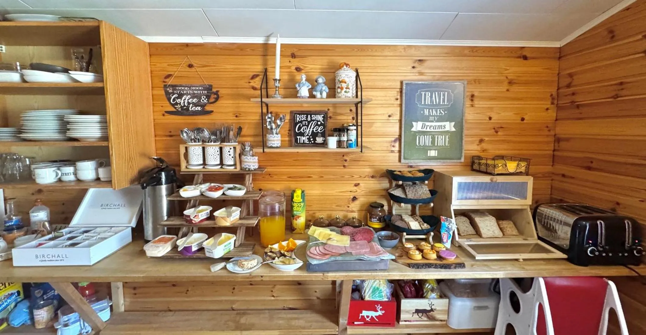 Breakfast in Mjoeyri Travel Holiday Homes