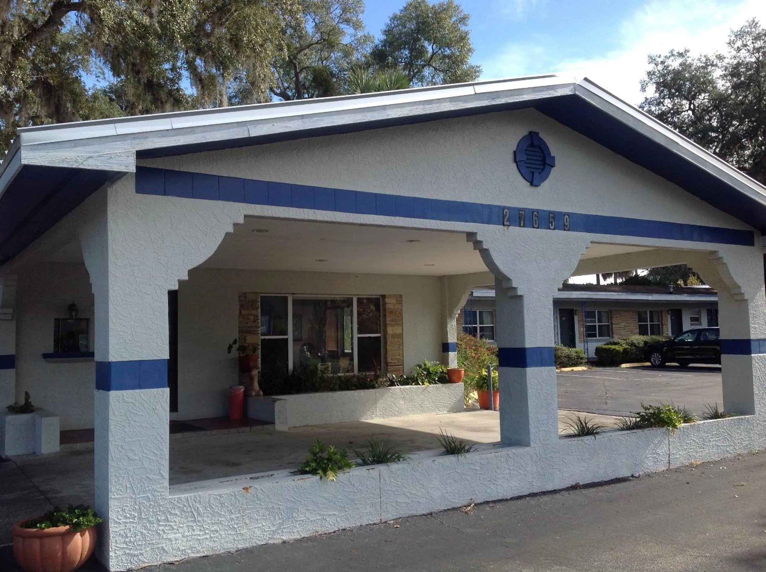 Facade/Entrance in The Suwannee Gables Motel & Marina