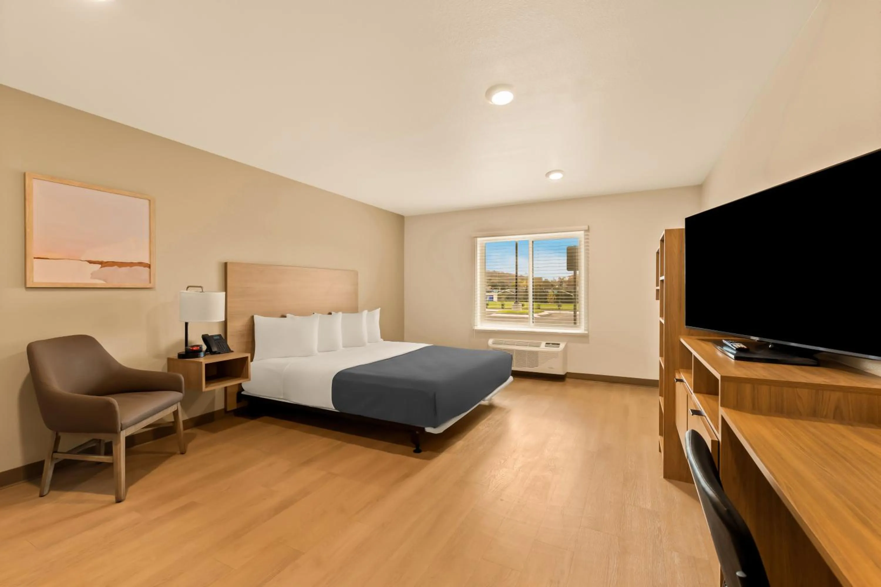 Bed in LivAway Suites Nashville-Smyrna