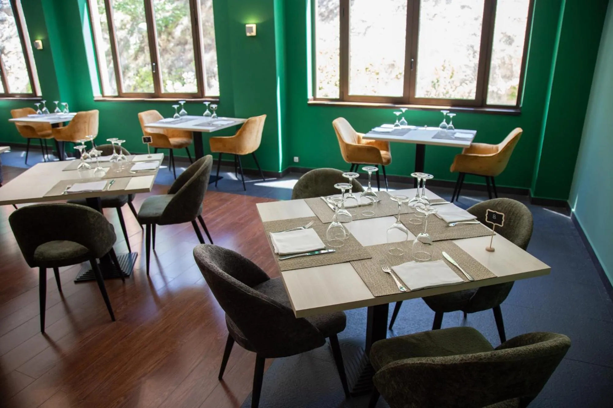 Restaurant/places to eat in Hotel Real Balneario Carlos III