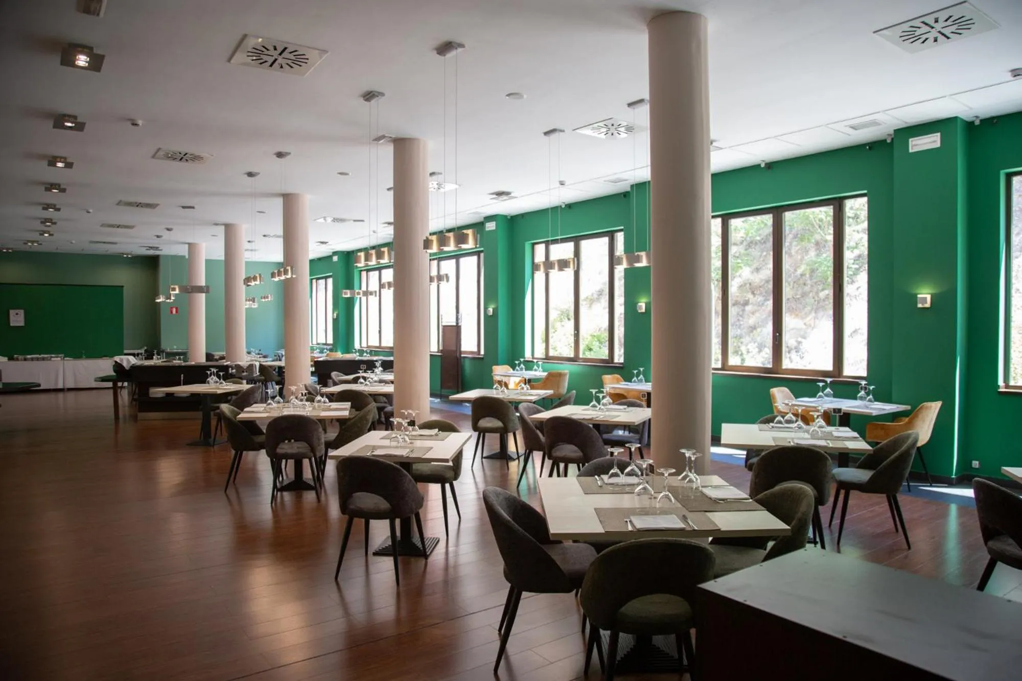 Restaurant/places to eat in Hotel Real Balneario Carlos III