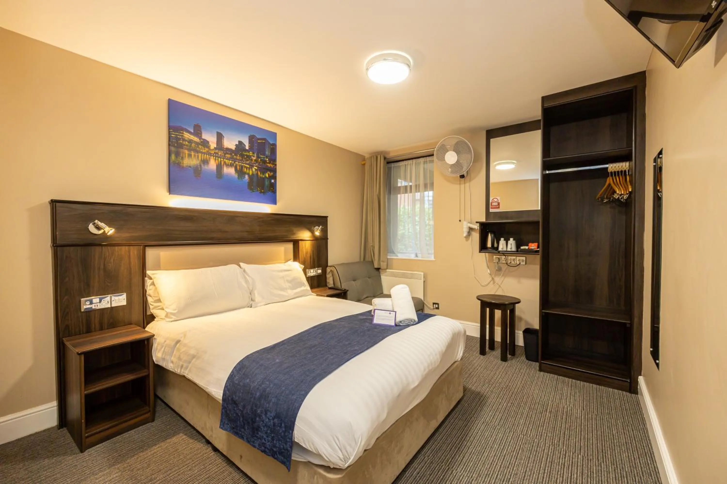 Bed in Stay Inn Manchester