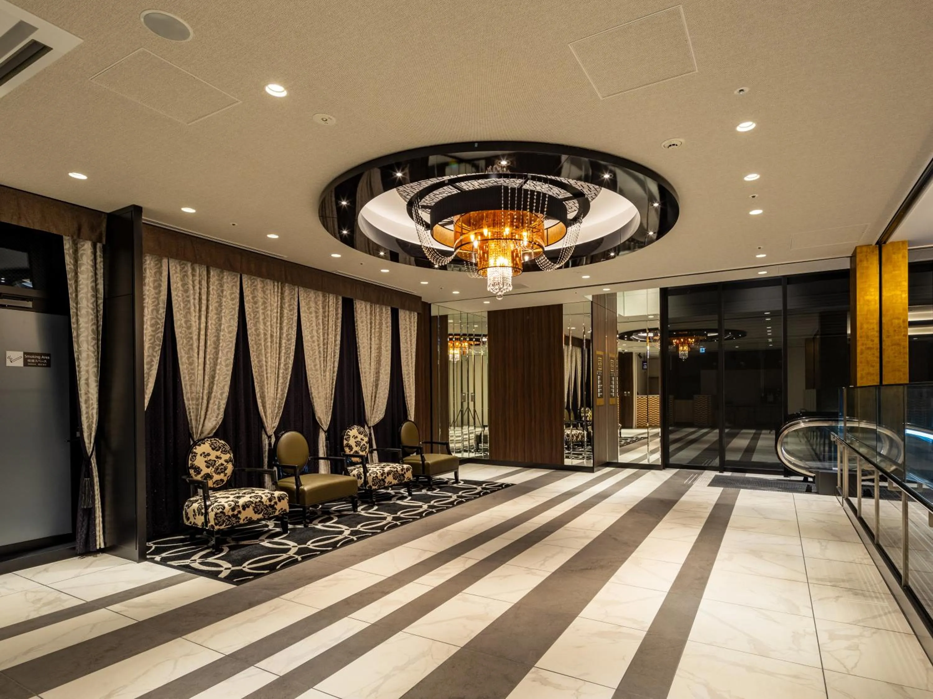 Lobby or reception in APA Hotel & Resort Osaka Namba Ekimae Tower