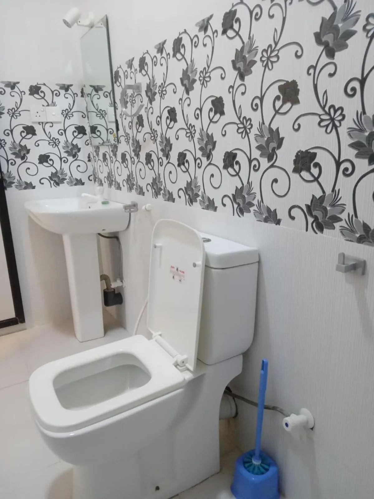 Bathroom in Ceylon Beach haven Uppuveli