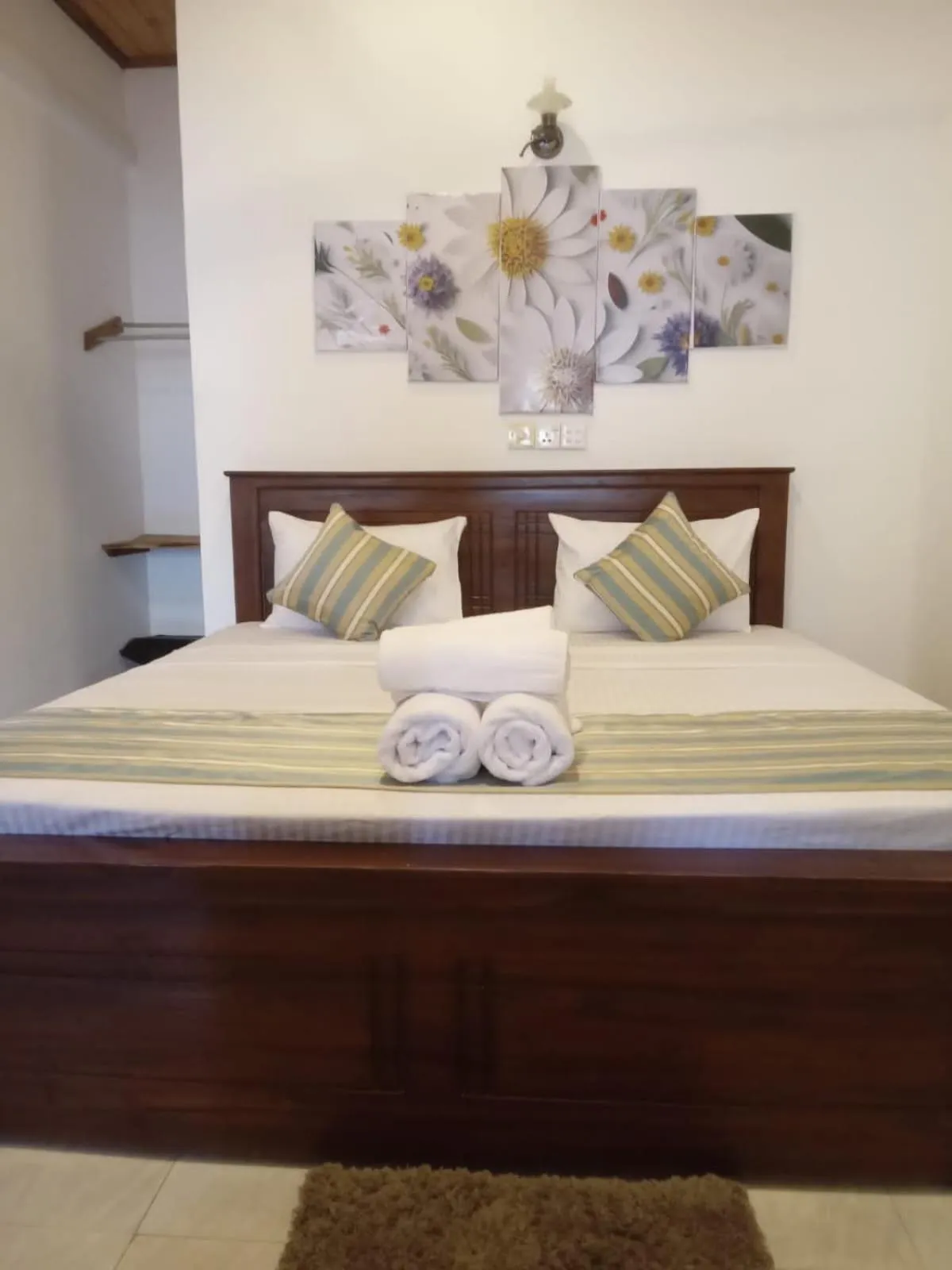 Bed in Ceylon Beach haven Uppuveli