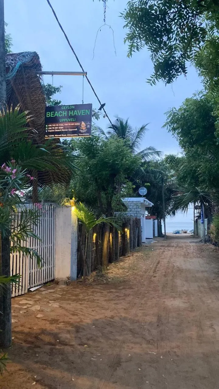 Ceylon Beach haven Uppuveli