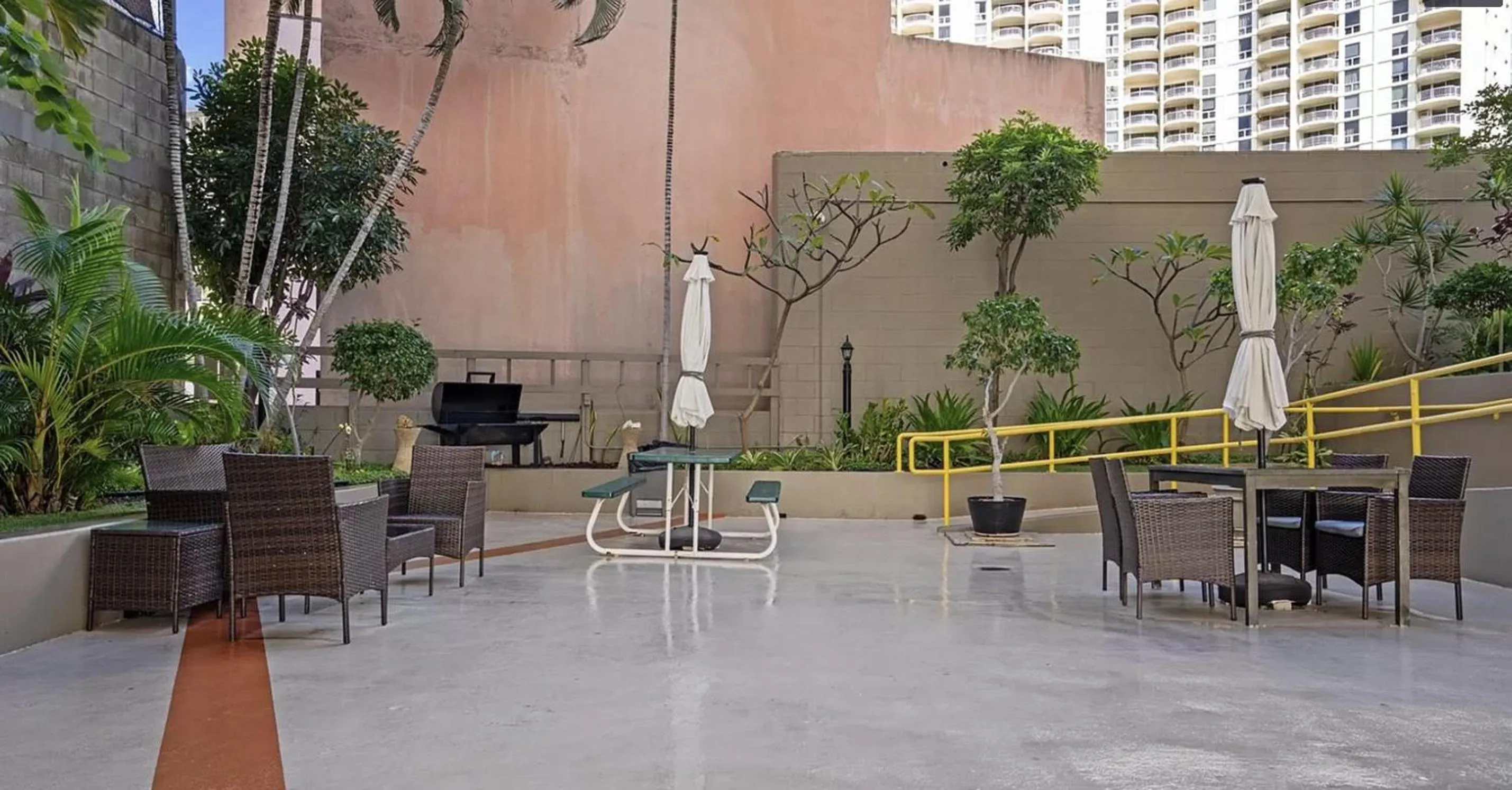 Patio in Gem of Waikiki at Inn on the Park