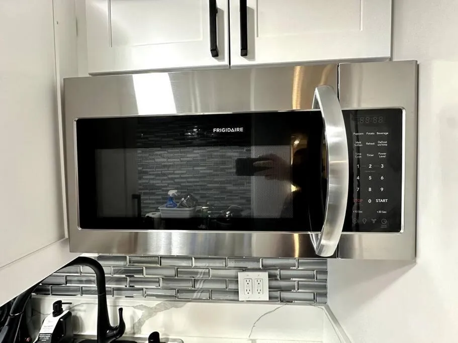 Kitchen or kitchenette in Gem of Waikiki at Inn on the Park