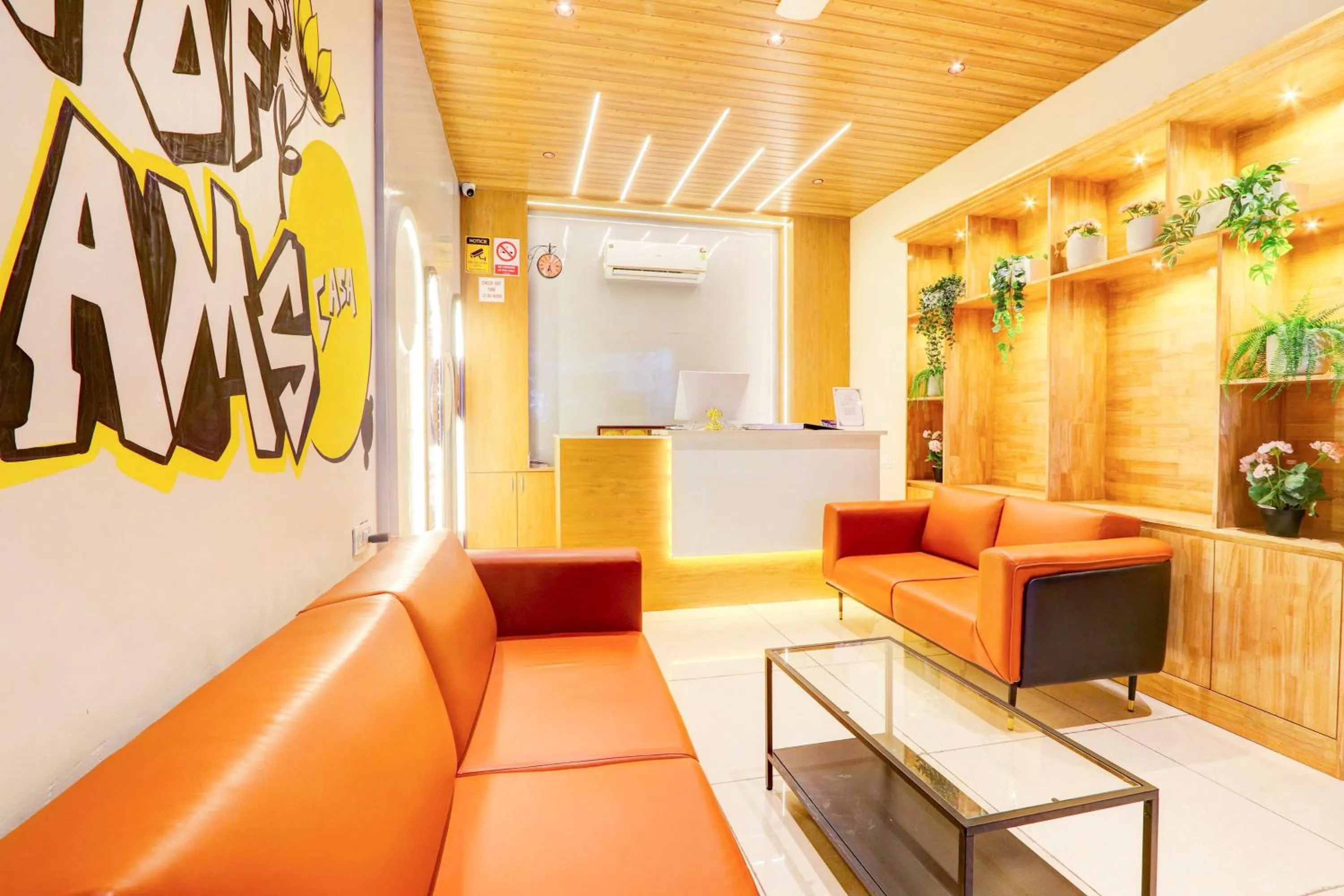 Lobby or reception in Super Townhouse CASA GRAND HIMAYATNAGAR