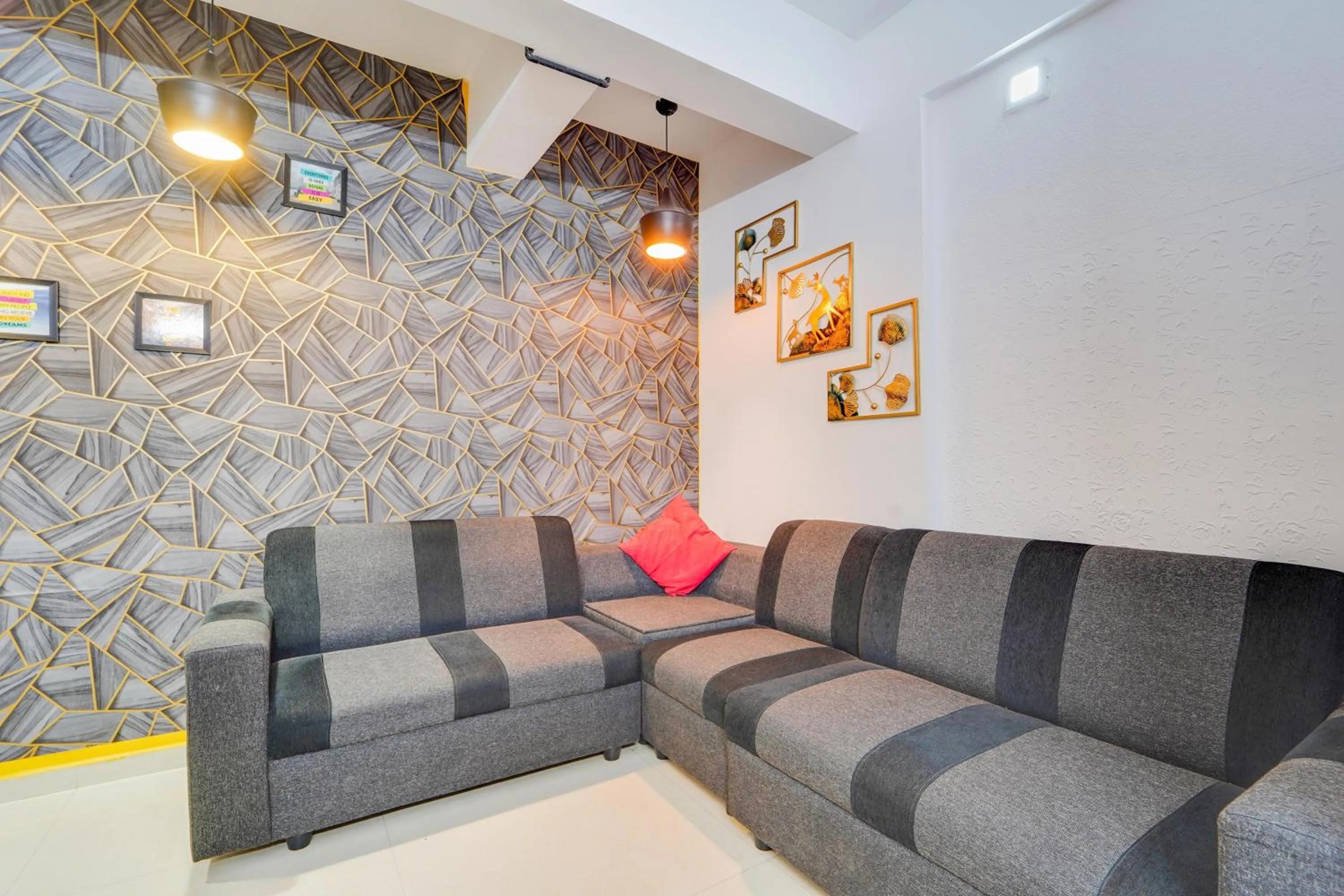 Lobby or reception in Super Hotel O Cheranelloor Aster Medicity Formerly Abriz Residency