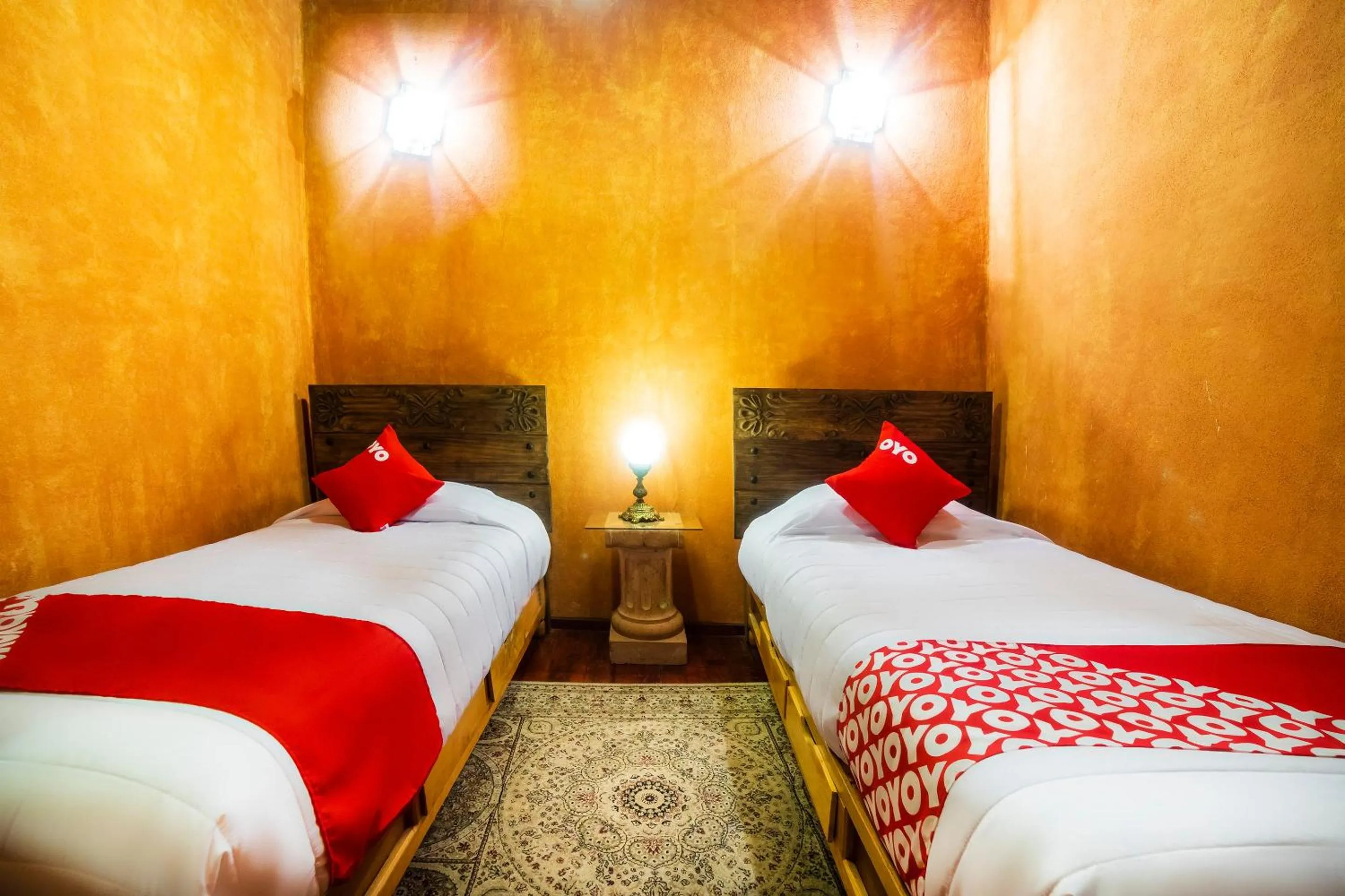 Bedroom, Bed in OYO Hotel El Mineral, Tlalpujahua