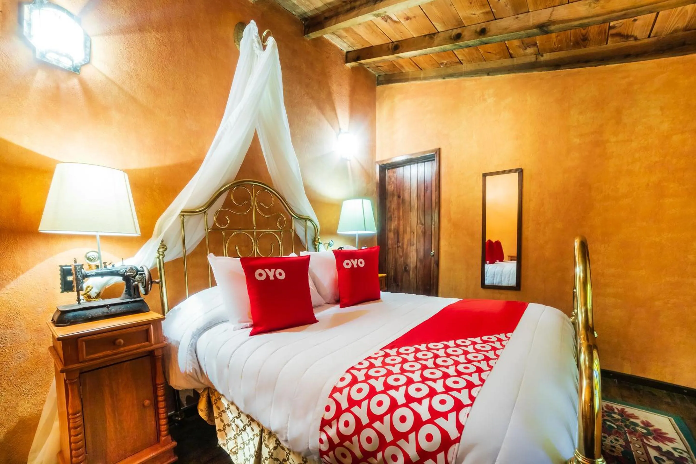 Bedroom, Bed in OYO Hotel El Mineral, Tlalpujahua