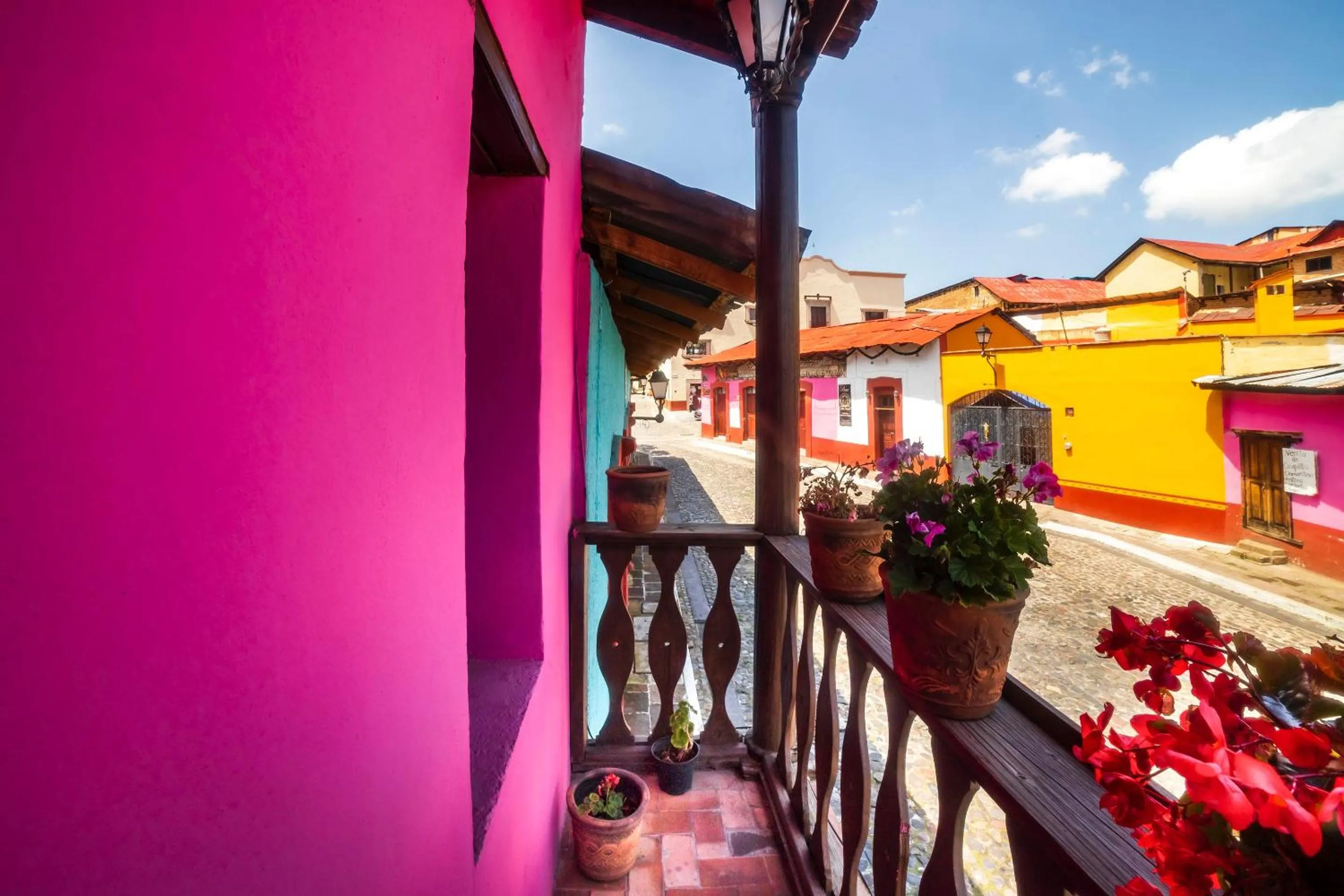 Bedroom in OYO Hotel El Mineral, Tlalpujahua