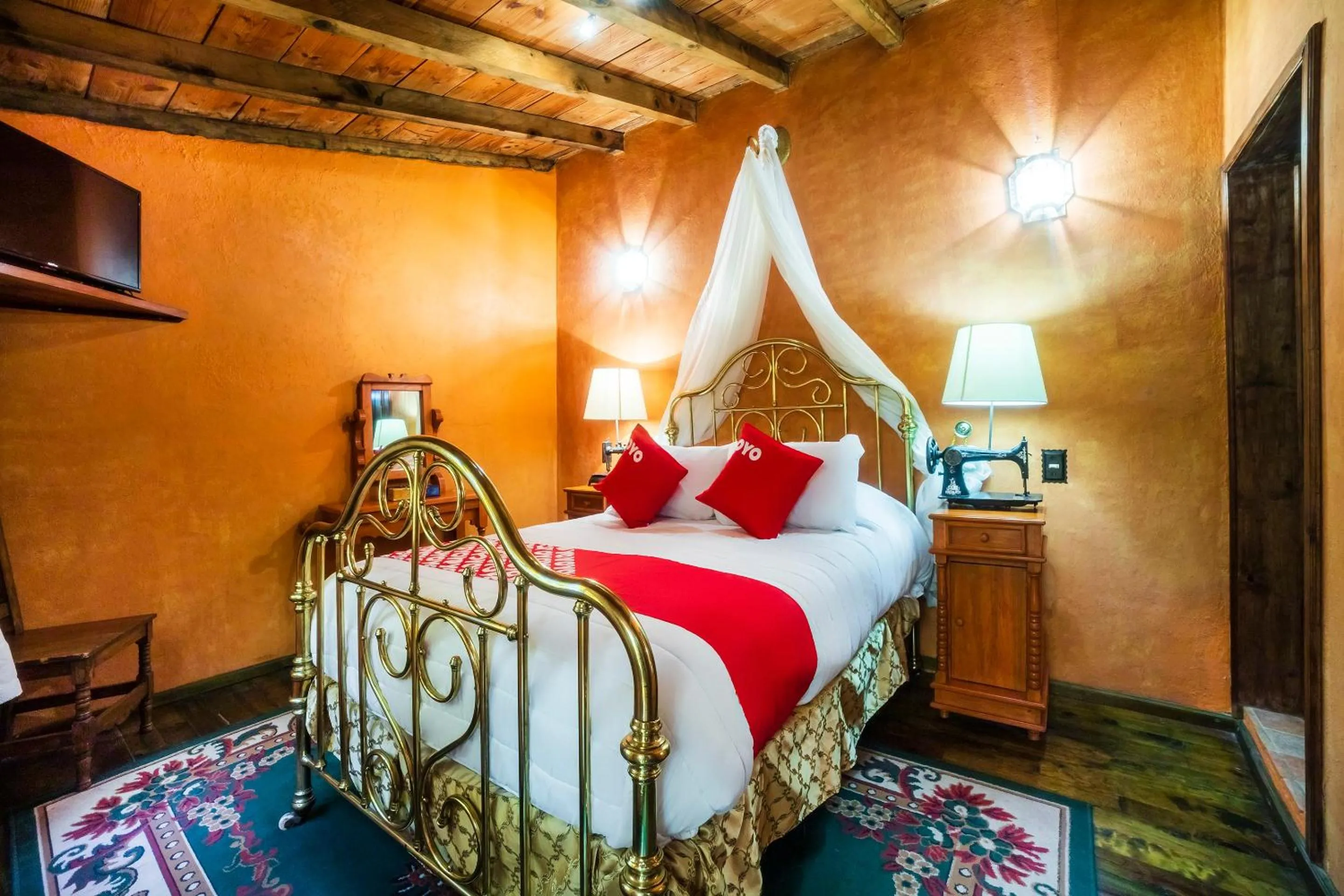 Bedroom, Bed in OYO Hotel El Mineral, Tlalpujahua