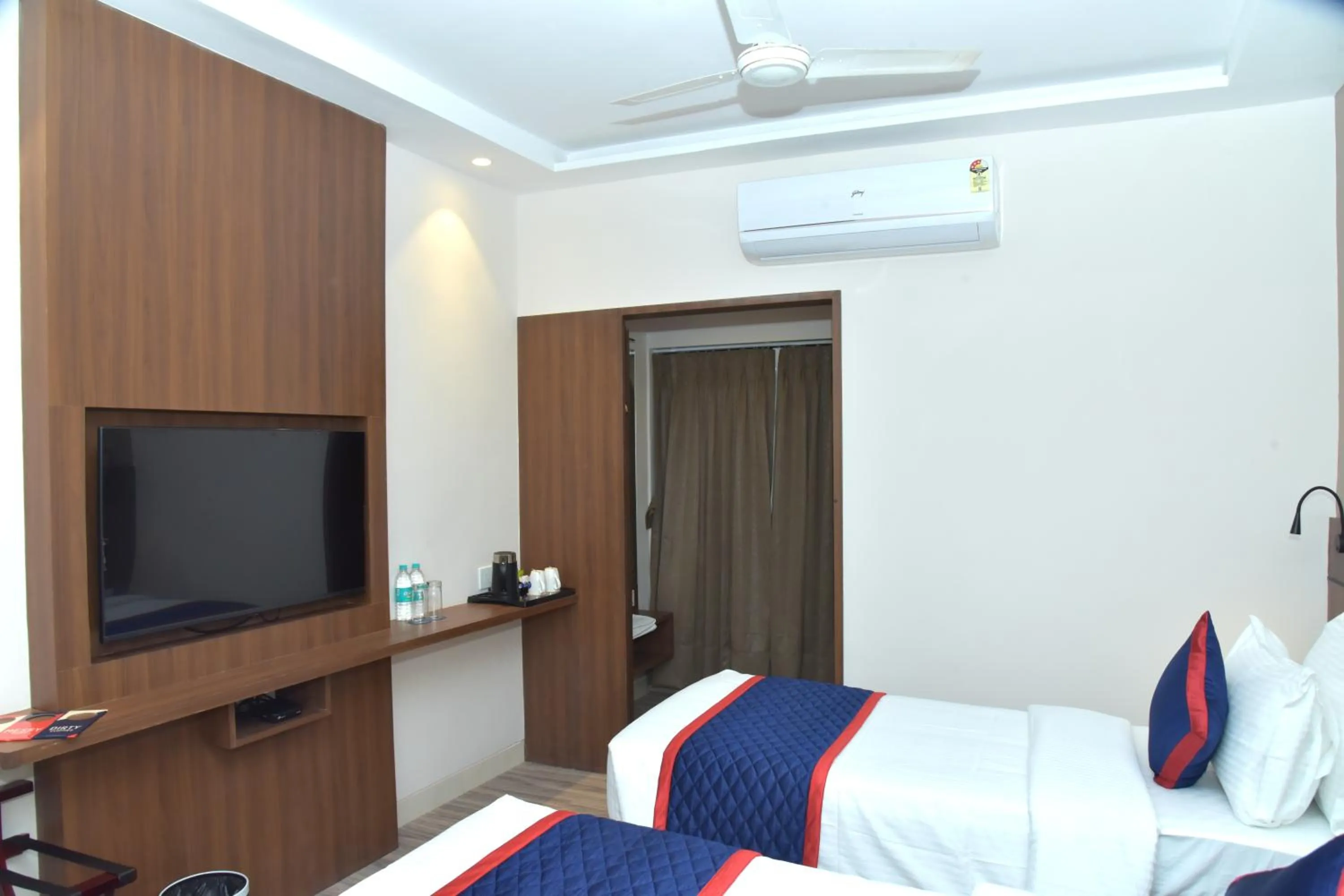 Bed in Zip by Spree Hotels Shirdi - Walkable Distance from Sai Baba Temple