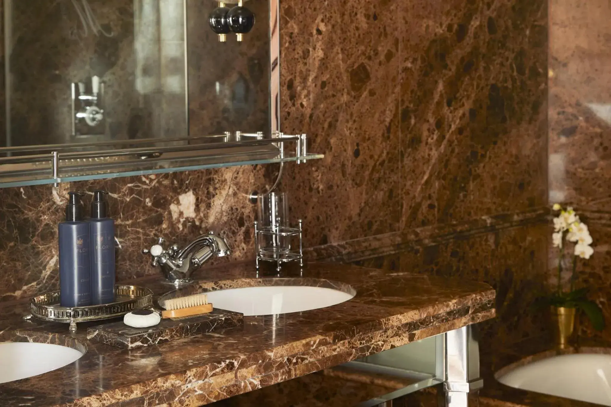 Executive Suite in Milestone Hotel Kensington Executive Suite in Milestone Hotel Kensington