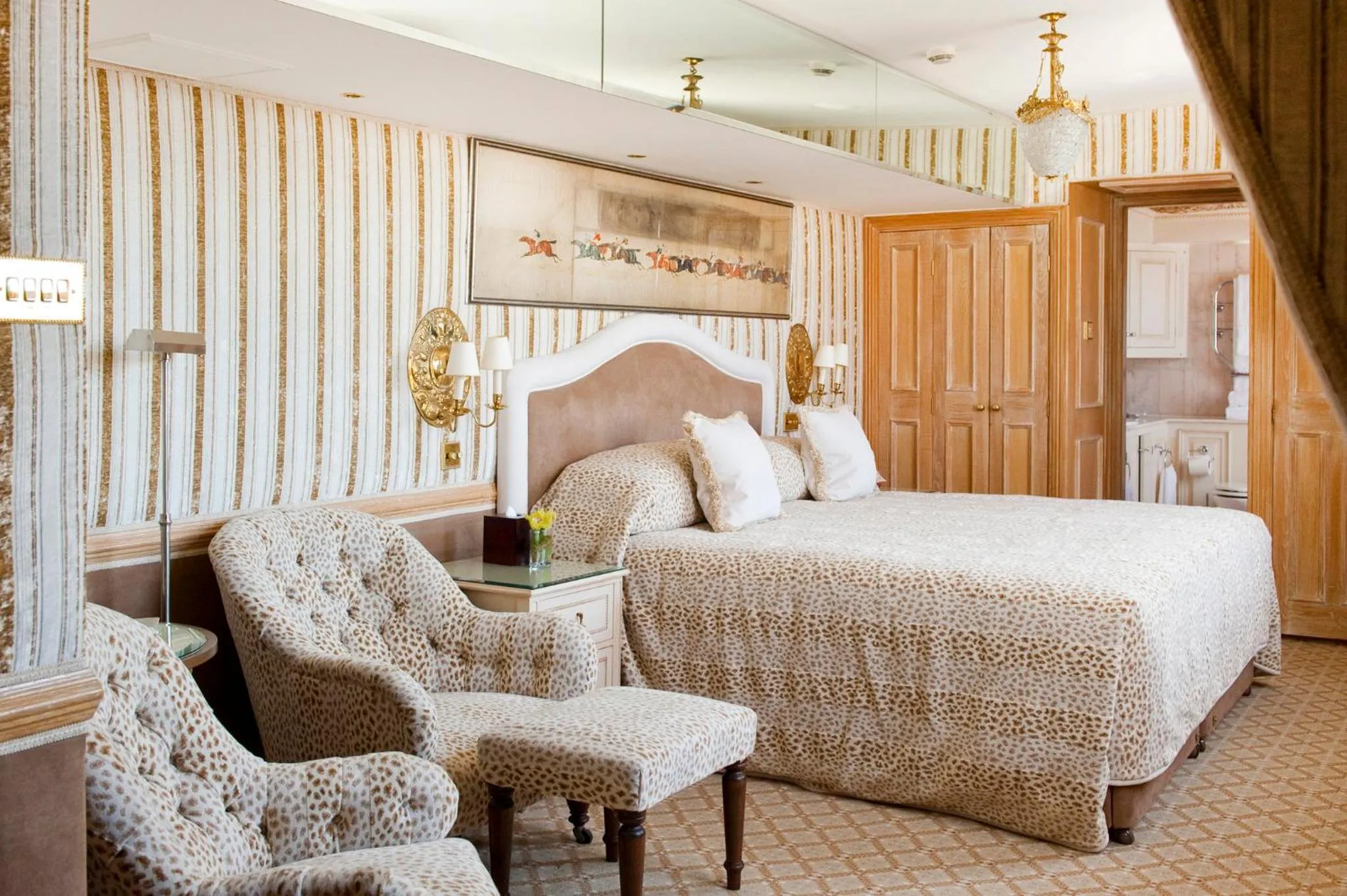 Fitness centre/facilities, Bed in Milestone Hotel Kensington